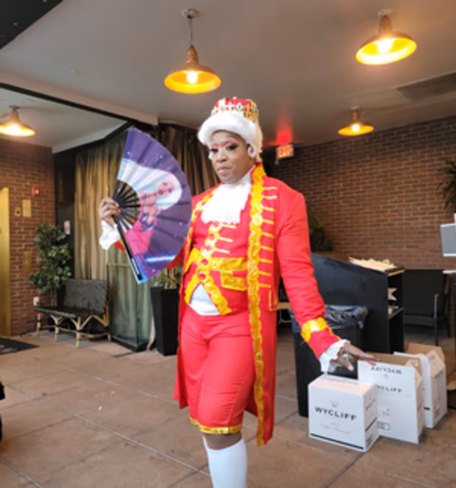 Interview: Sasha R. Cassadine (Henry Mason) of BROADWAY DRAG BRUNCH at Flip Phone Image