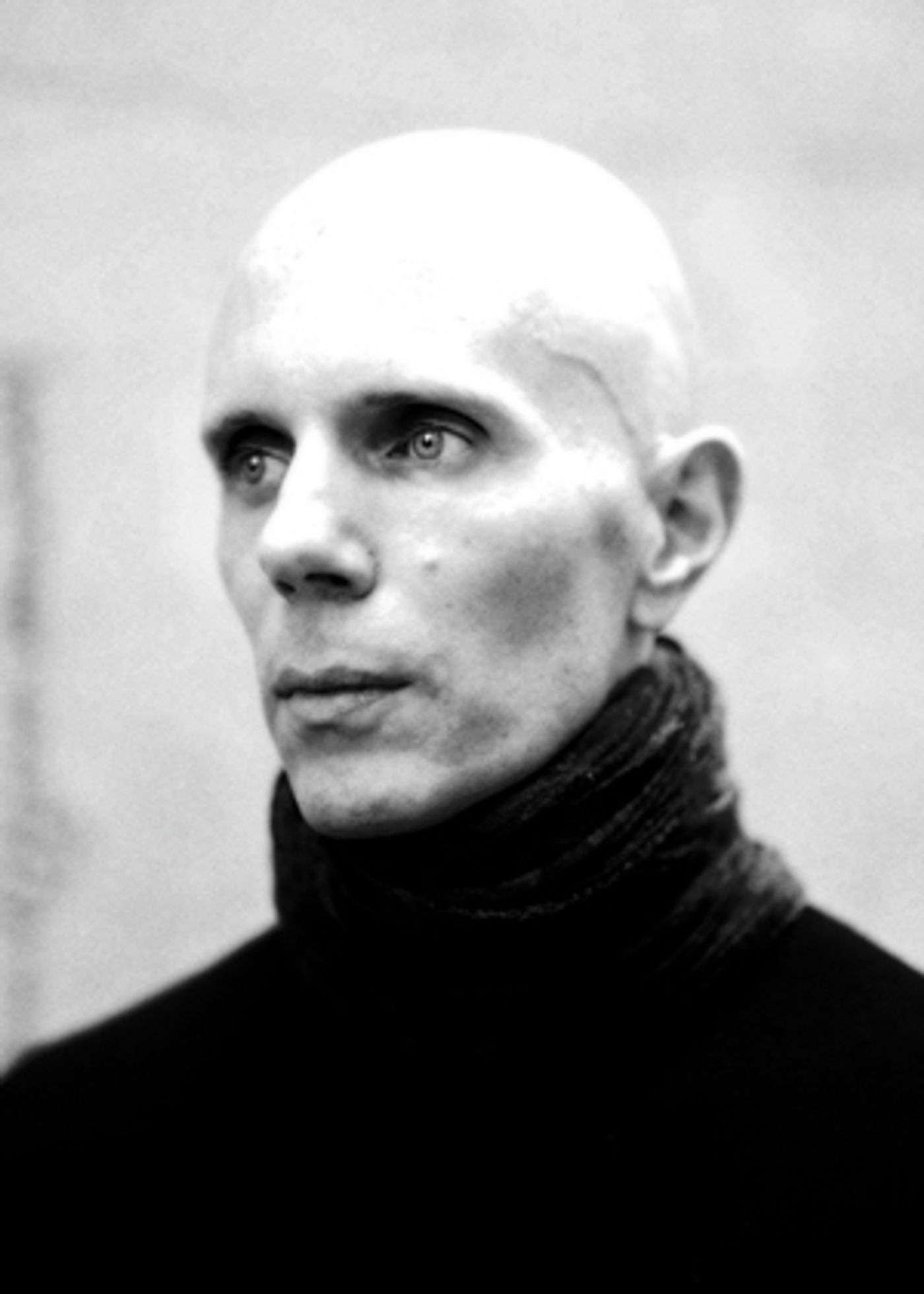 Billy Howerdel Releases New Single 'Selfish Hearts'  Image