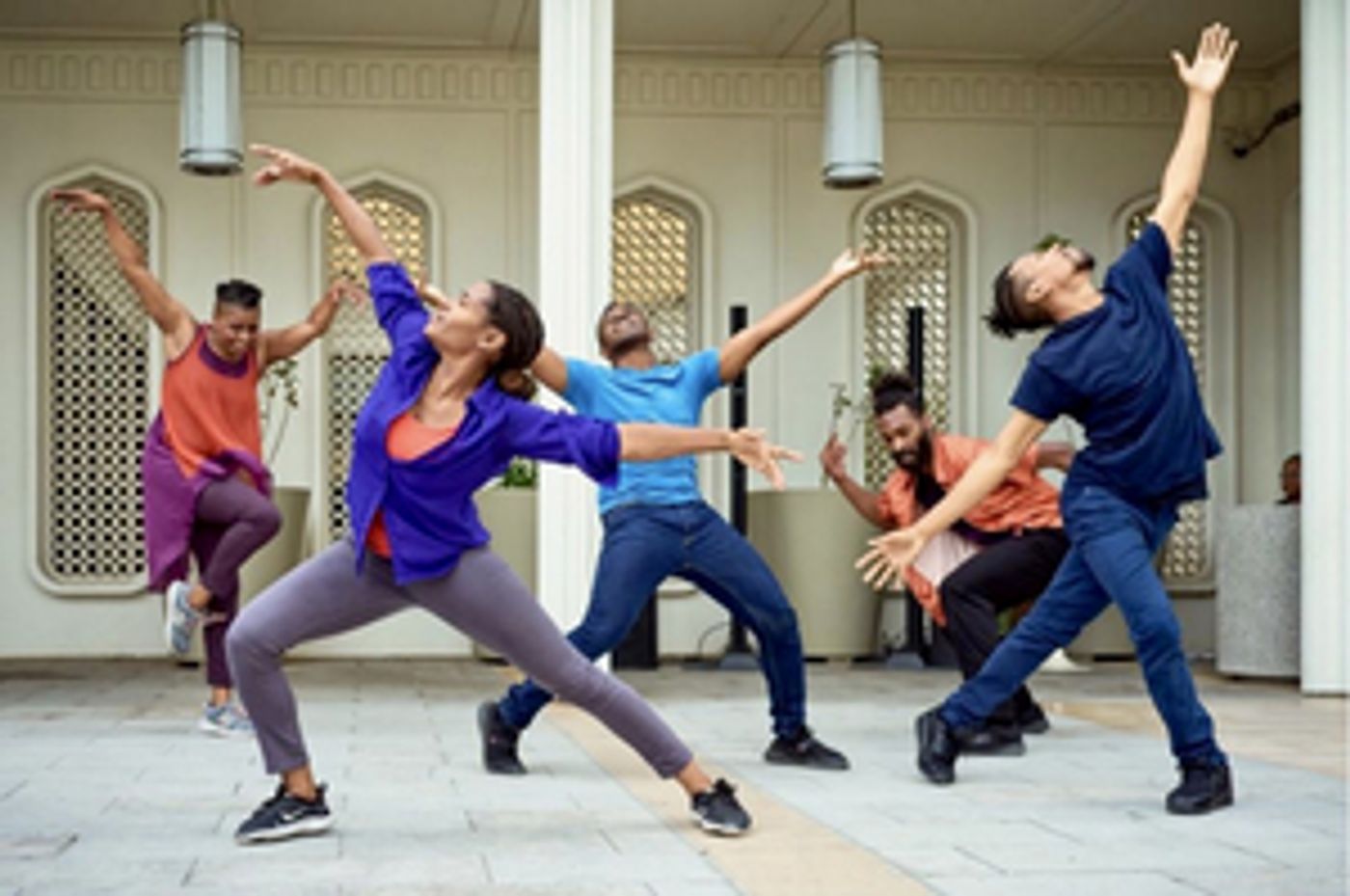 Review: Pat Taylor's JAZZANTIQUA DANCE Illuminates The Brand Library Review: Pat Taylor's JAZZANTIQUA DANCE Illuminates The Brand Library Image