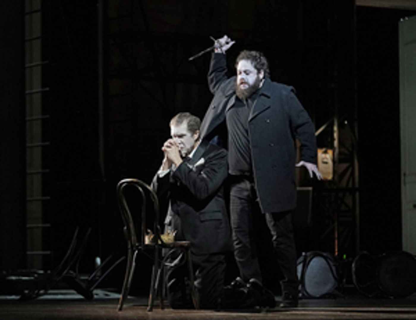 Review: New HAMLET Makes Its Mark at the Met with Stellar Cast, Impressive Production  Image