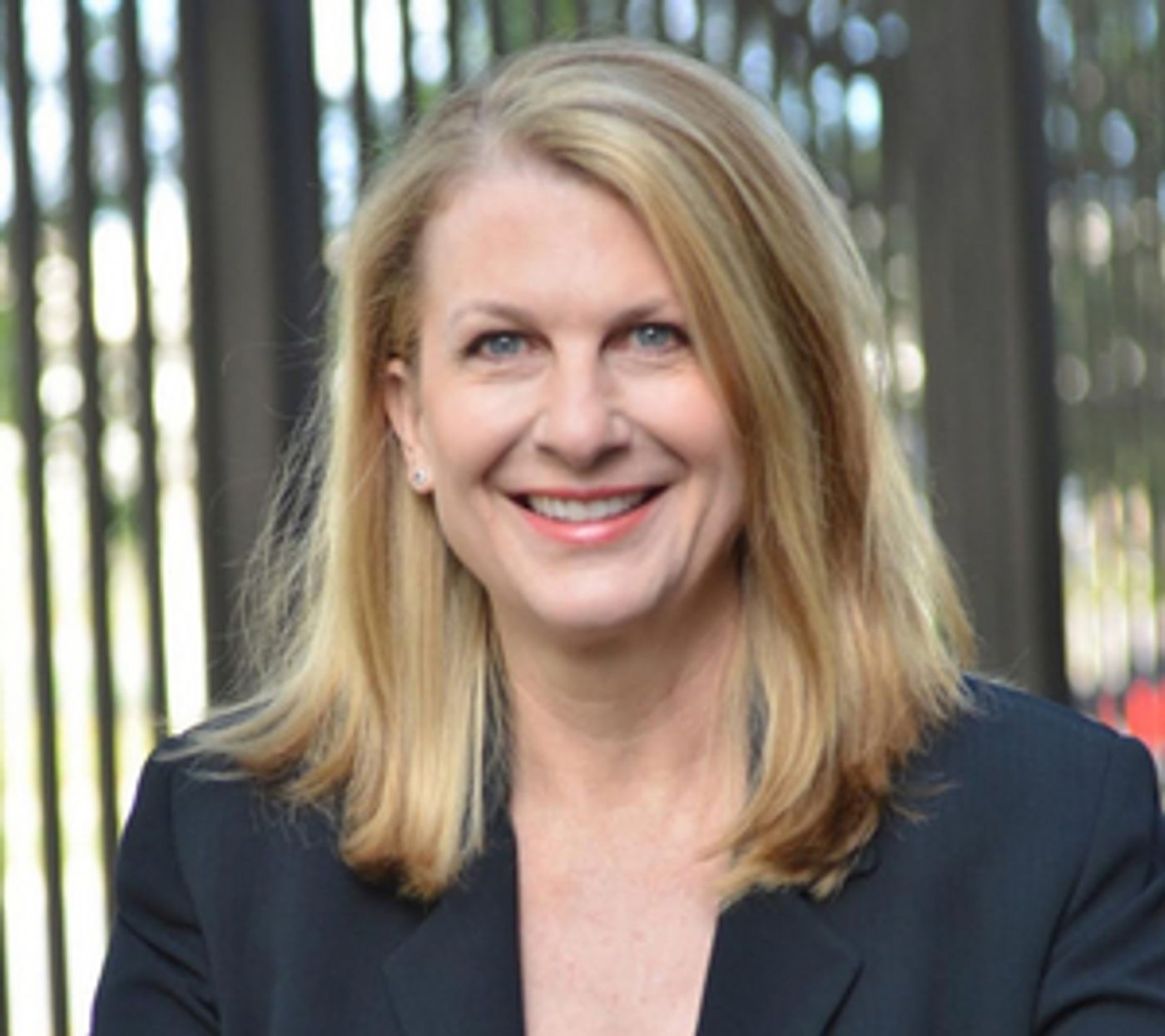 2022 SWAN SONGS SERENADE To Return With Spectacular In-Person Gala  Image