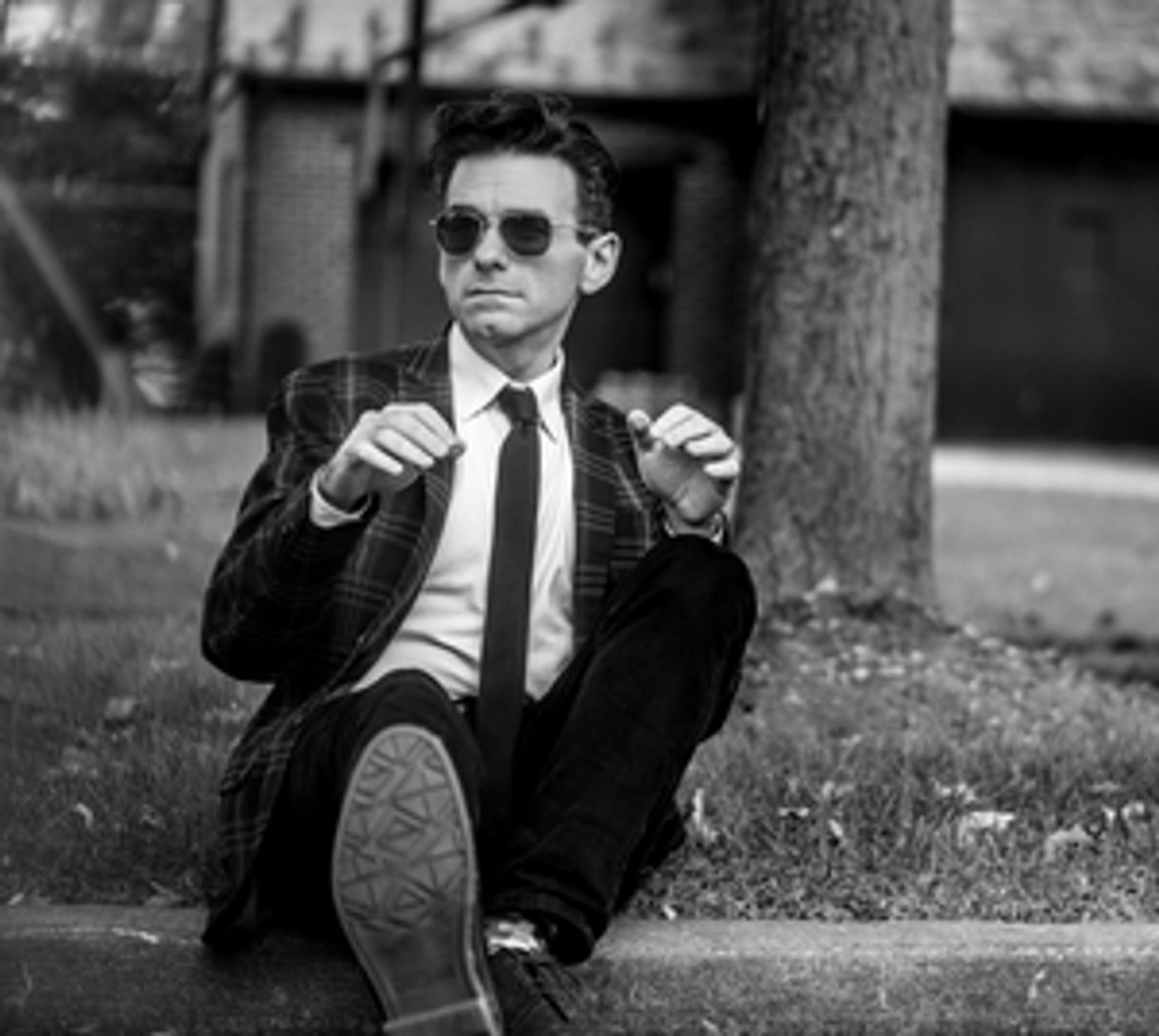 LISTEN: Joe Iconis & Family Share New Song 'Tightrope Walker / Mountain Climber / Me' Performed by Molly Hager  Image