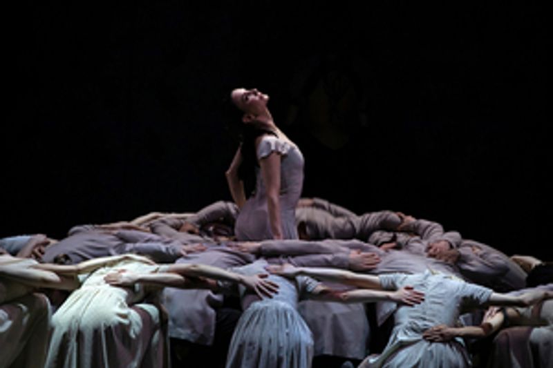 Review: AKRAM KHAN'S GISELLE at BAM's Howard Gilman Opera House Image
