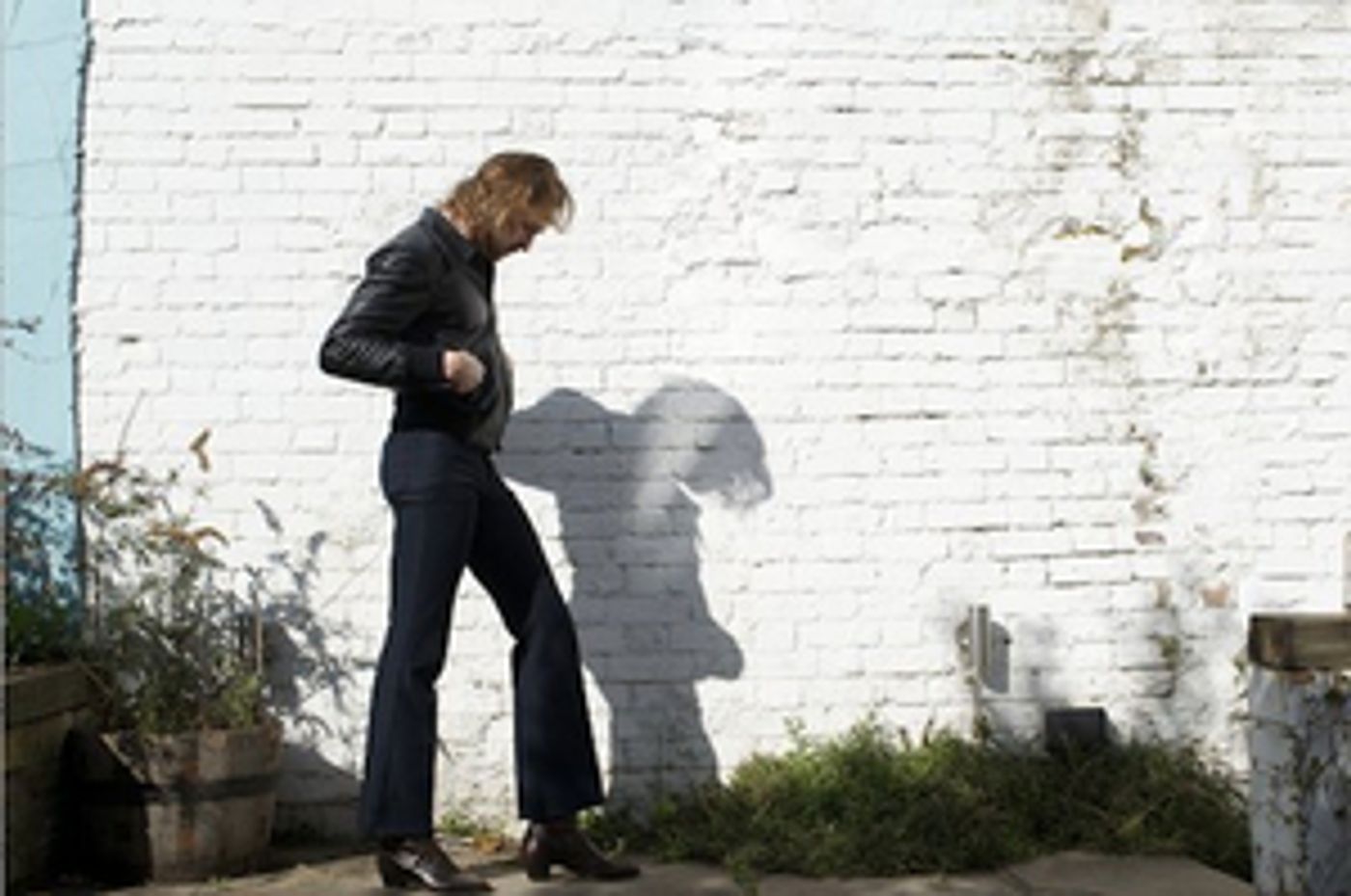 Andrés Alcover Releases 'Where Did We Go Wrong?' Andrés Alcover Releases 'Where Did We Go Wrong?' Image