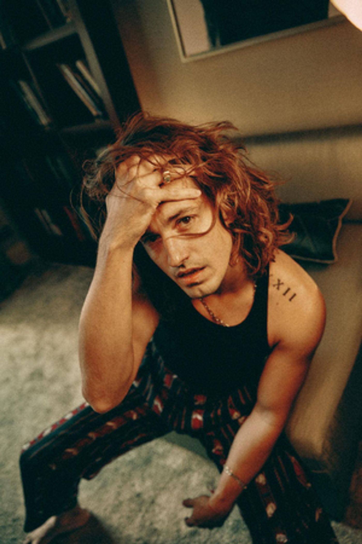 Asher Monroe Announces New Album 'Windows of Time'  Image