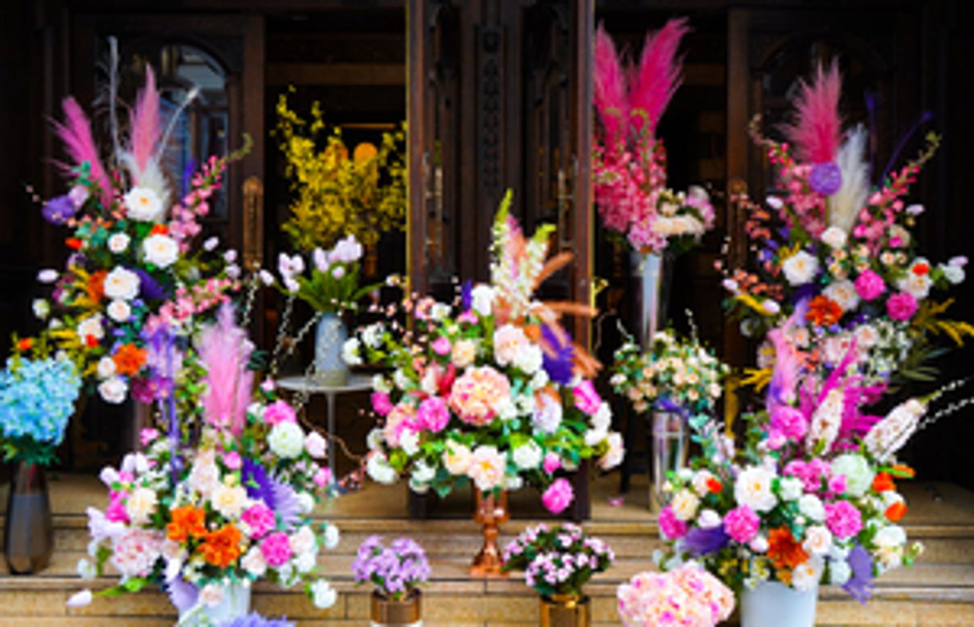 Free West End Performances Comes to The London Coliseum With Broadway Florist boo•kay  Image