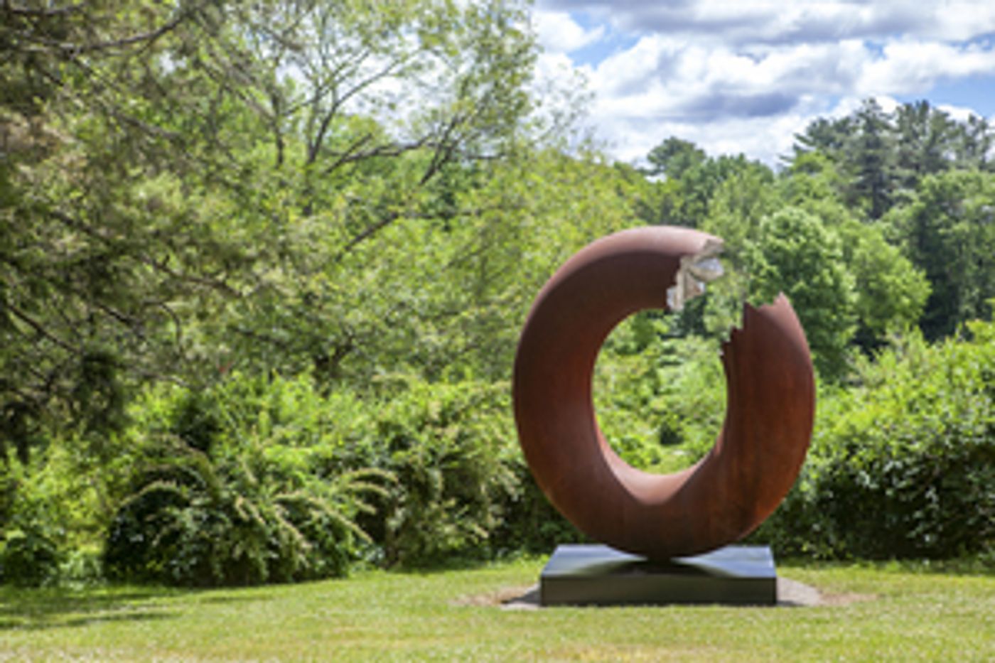 Jonathan Prince Sculpture Exhibit Opens at Chesterwood  Image