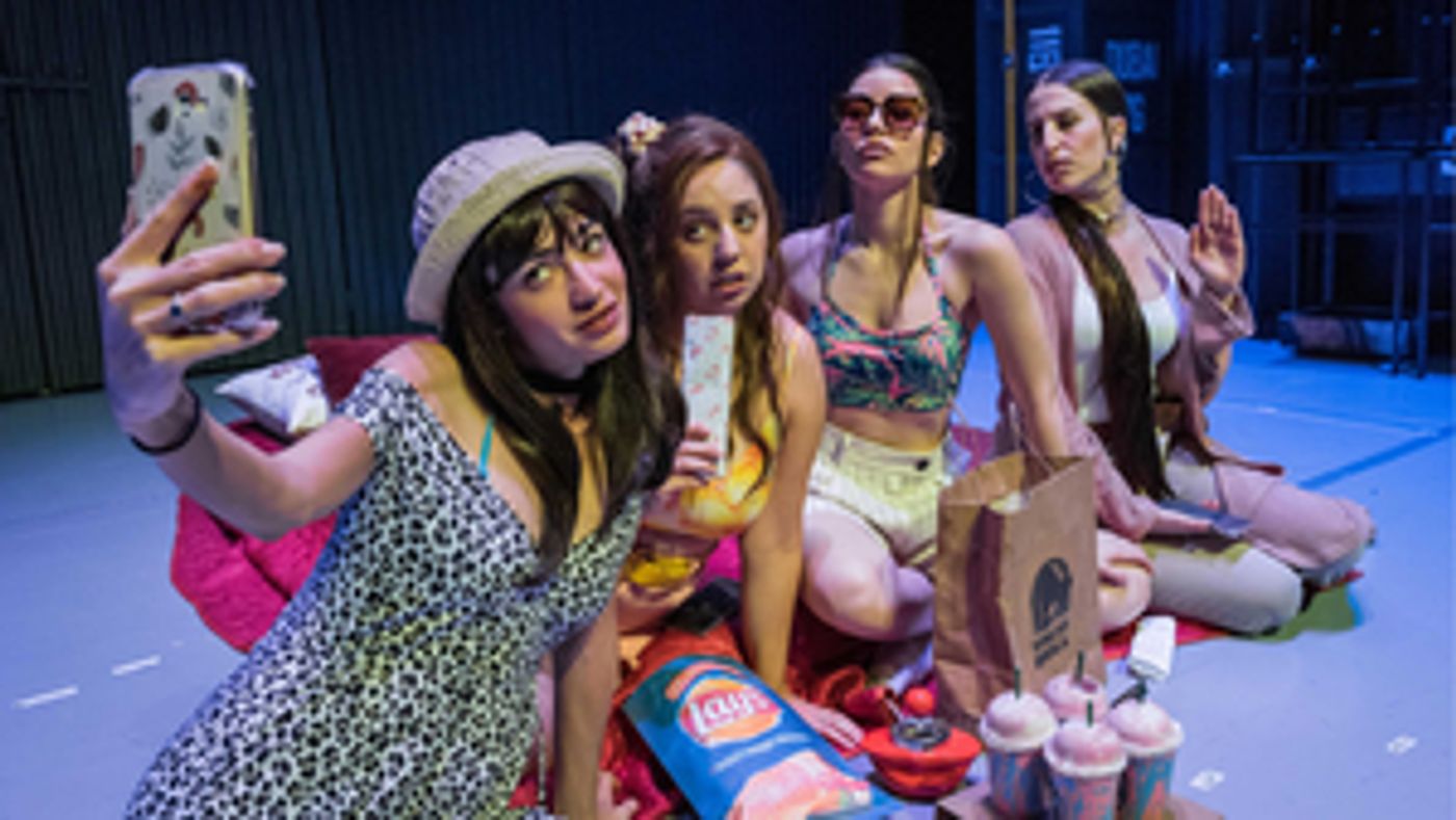 THE WANDERING JEWS Comes tot he Cameri Theatre  Image