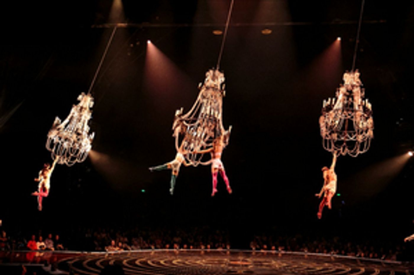 Cirque Du Soleil's CORTEO Kicks Off UK Tour With London Premiere at the O2 Arena  Image