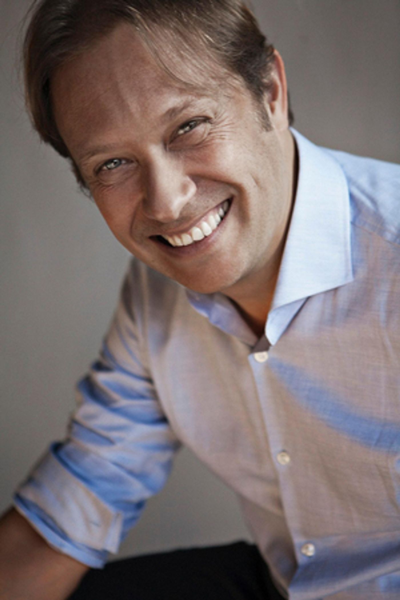 Conductors Ludovic Morlot and Louis Langrée Step in for the Late Bramwell Tovey in Los Angeles Philharmonic Concerts  Image