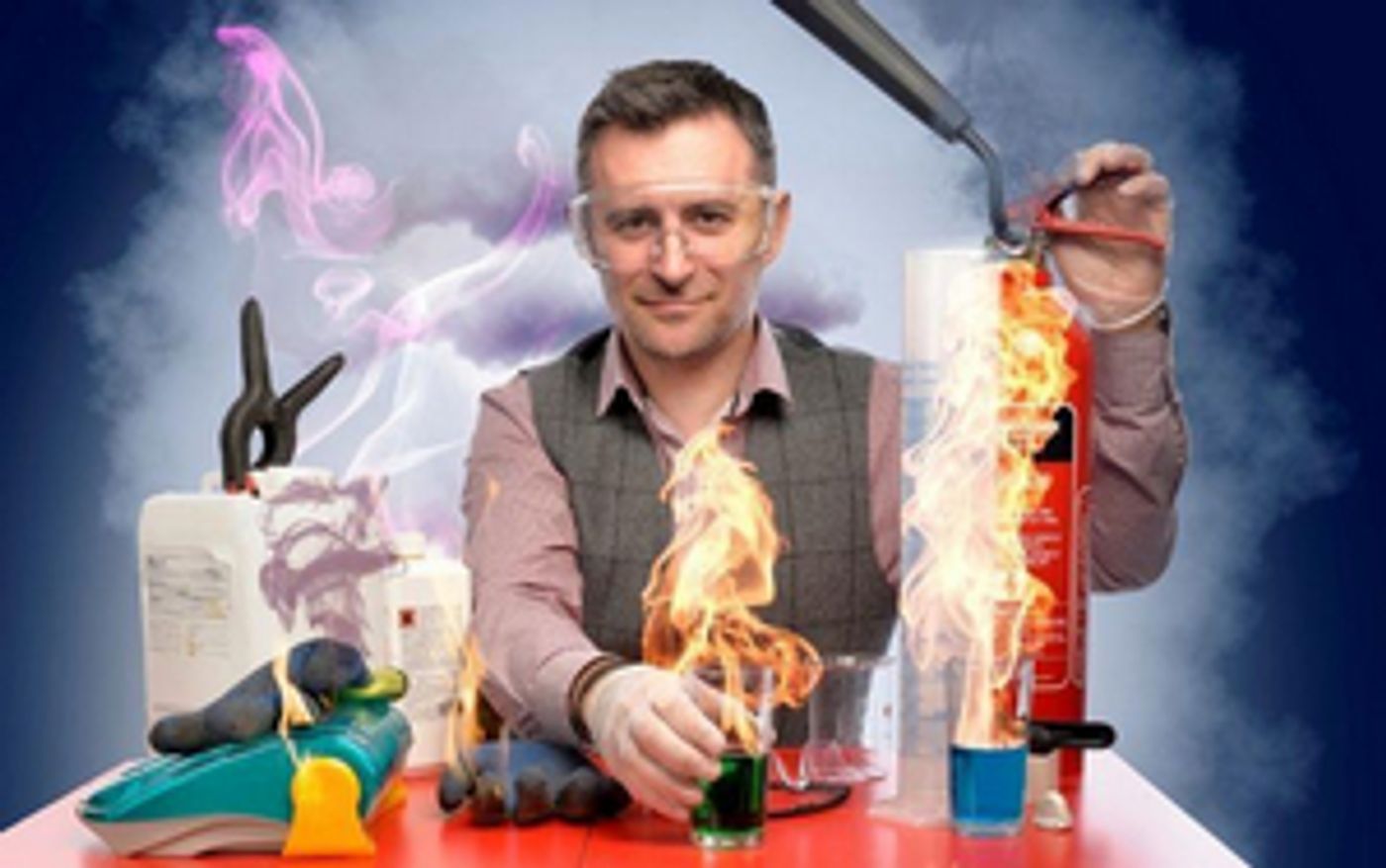 Edinburgh 2022: Review: MARK THOMPSON'S SPECTACULAR SCIENCE SHOW, Gilded Balloon at the Museum.  Image