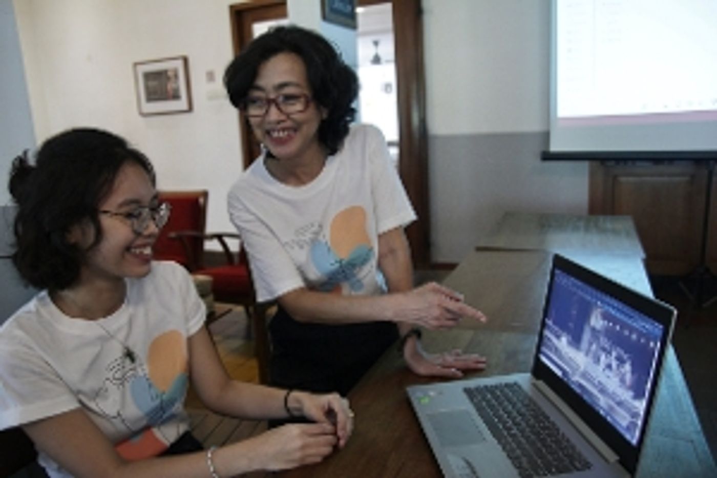 Feature: THE BREAKING BARRIERS INITIATIVE Launched to Develop Female Indonesian Thespians  Image