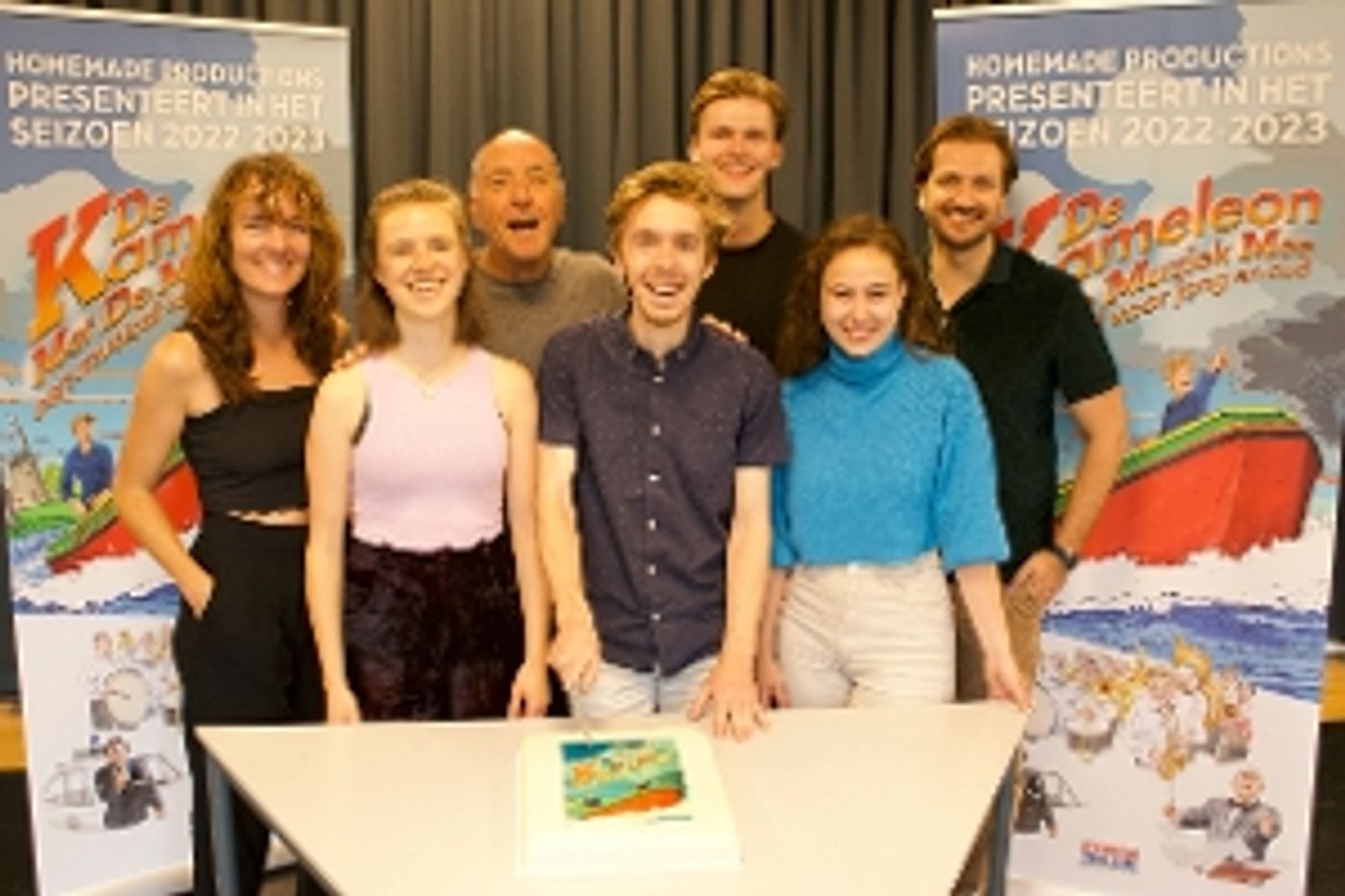 Feature: REPETITIES DE SCHIPPERS VAN DE KAMELEON: MET DE MUZIEK MEE BEGONNEN! Feature: REPETITIES DE SCHIPPERS VAN DE KAMELEON: MET DE MUZIEK MEE BEGONNEN! Image