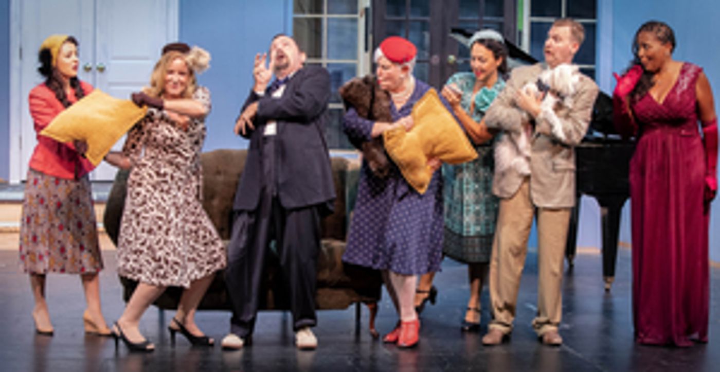 Farmington Players Present SUITE SURRENDER  Image