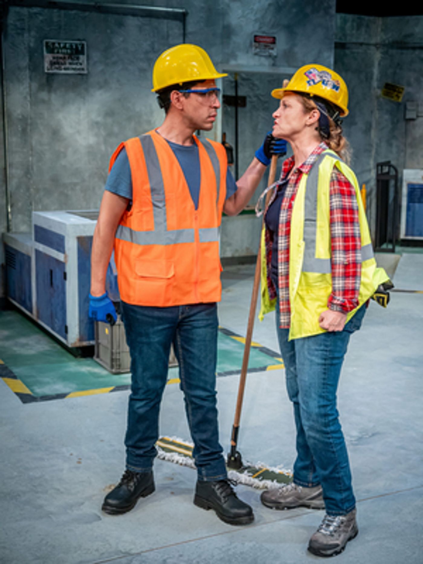 Review: SCAB at Premiere Stages Mesmerizes and Brings a Relevant Labor Dilemma to the Stage  Image