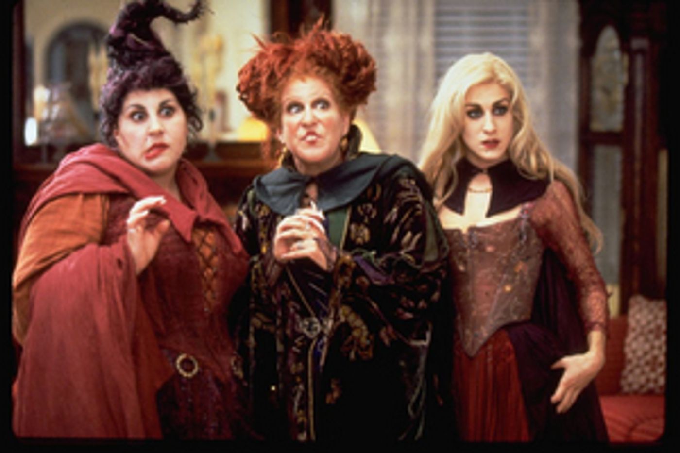 Annual HOCUS POCUS and THE NIGHTMARE BEFORE CHRISTMAS Showings Return To The El Capitan Theatre  Image
