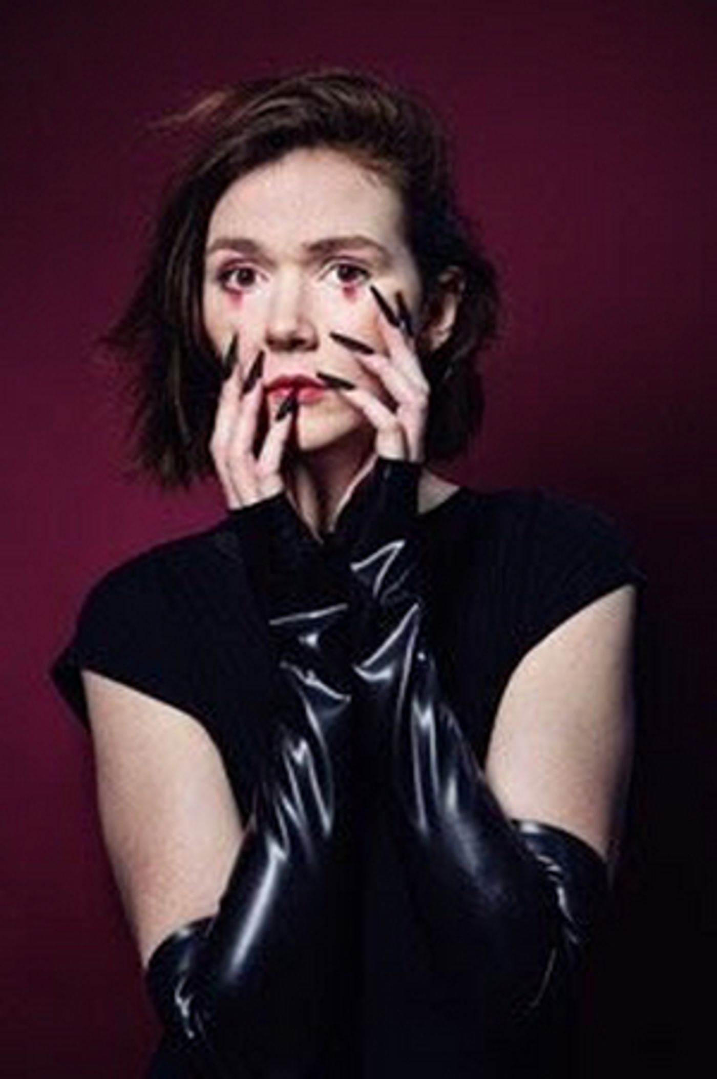 Comedian Elf Lyons Embarks on UK Tour  Image