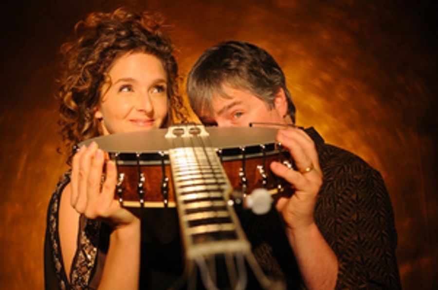 Banjo Virtuosi Béla Fleck and Abigail Washburn Come To The Bushnell Image