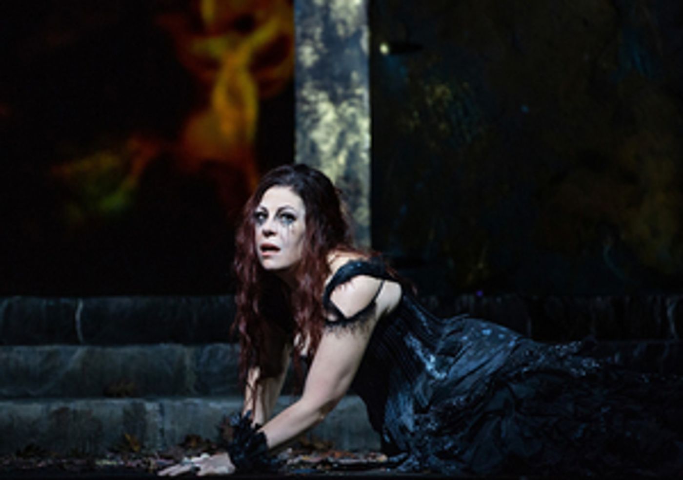 Review: Cherubini's MEDEA with a Shattering Radvanovsky Opens Met Season, Proving 'Hell Hath No Fury like a Woman Scorned'  Image