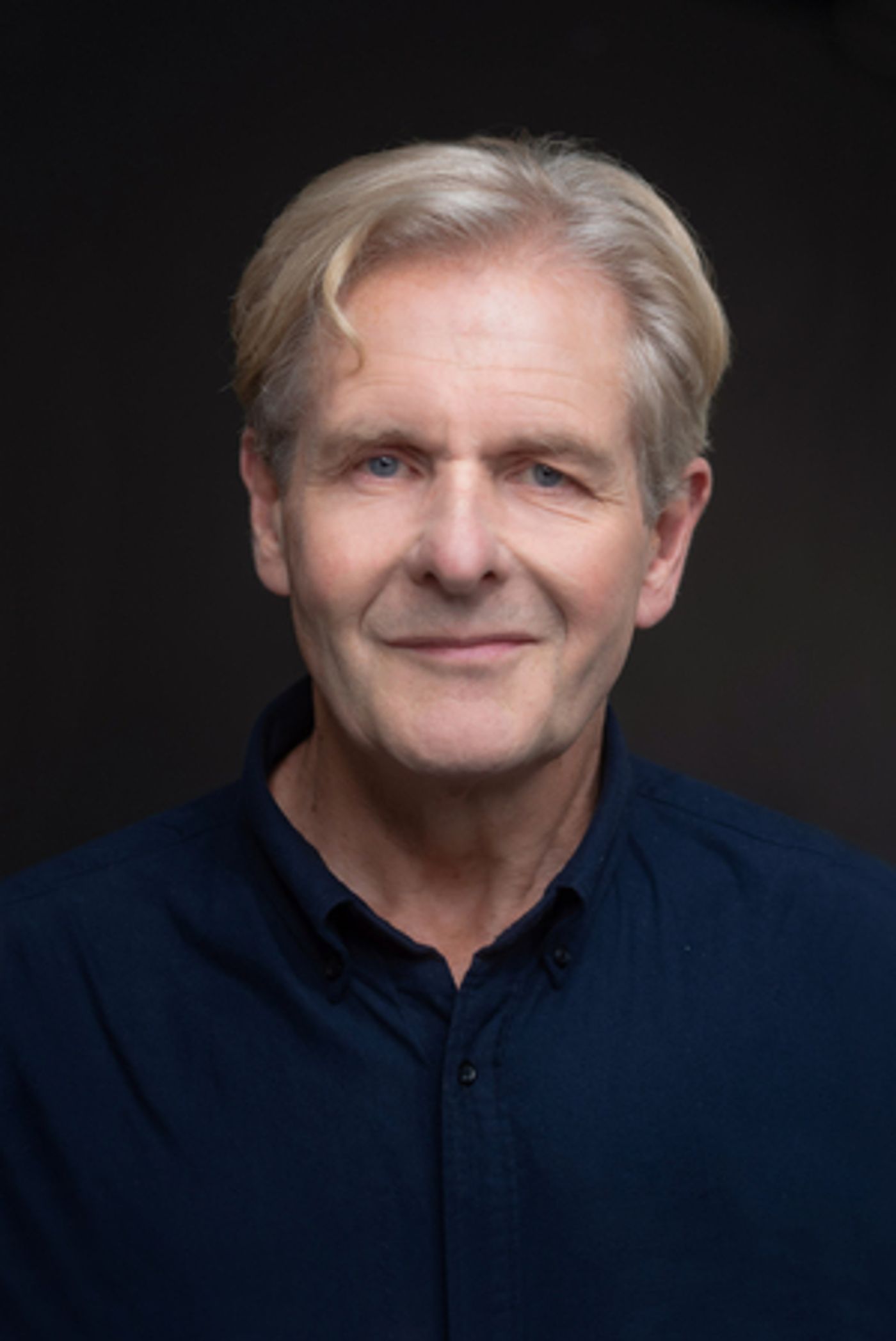 Robert Bathurst to Play Scrooge in DOLLY PARTON'S SMOKY MOUNTAIN CHRISTMAS CAROL  Image