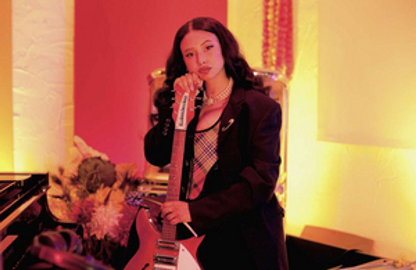 Leah Weller Releases New Single 'Dive In'  Image