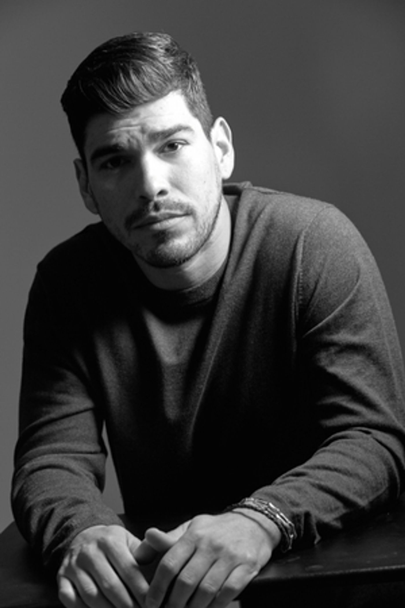 Interview: Raúl Castillo on AMERICAN (TELE)VISIONS Being 'Familiar' to Him  Image