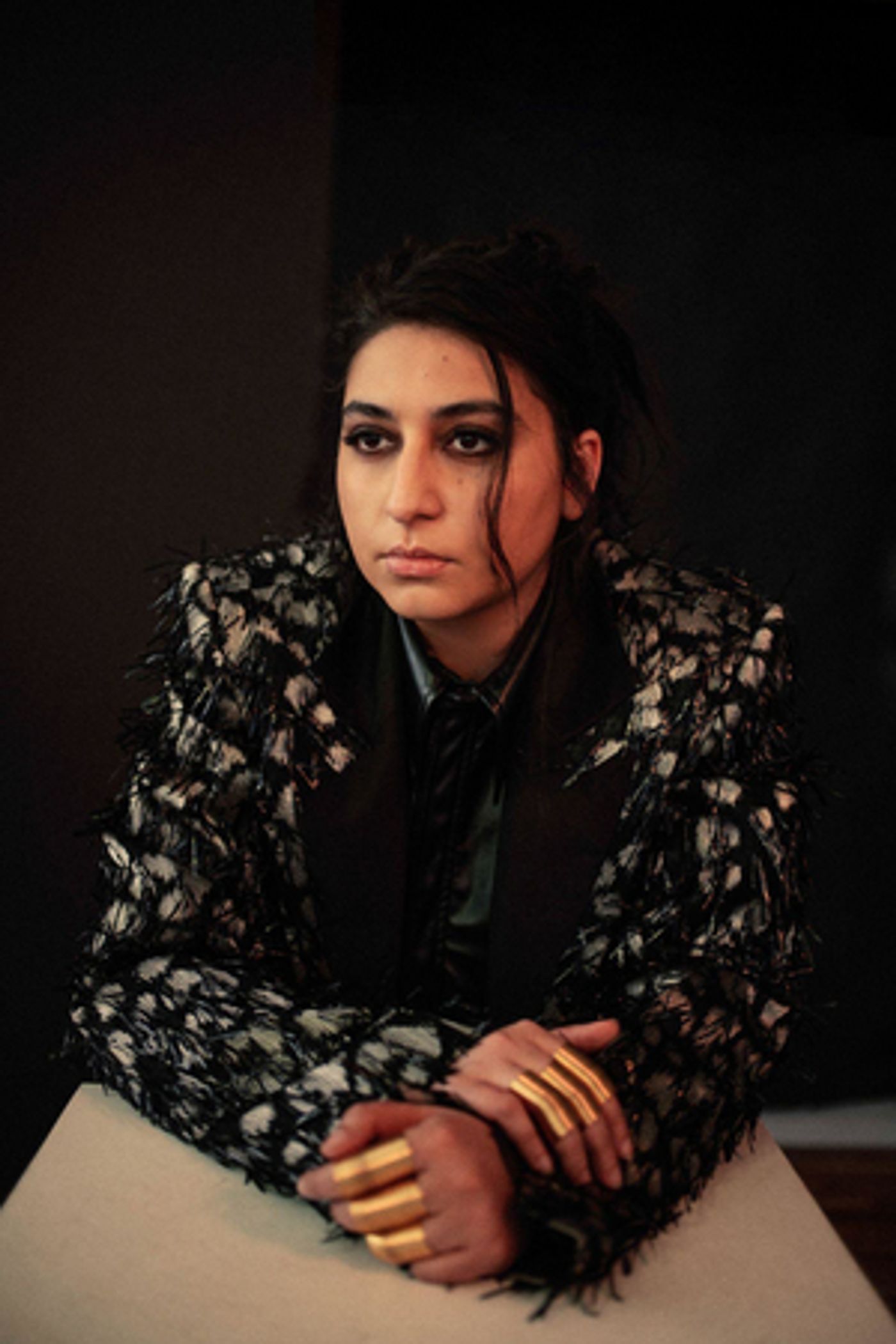 VIDEO: Arooj Aftab Releases 'Udhero Na' Live Performance from London Featuring Anoushka Shankar  Image