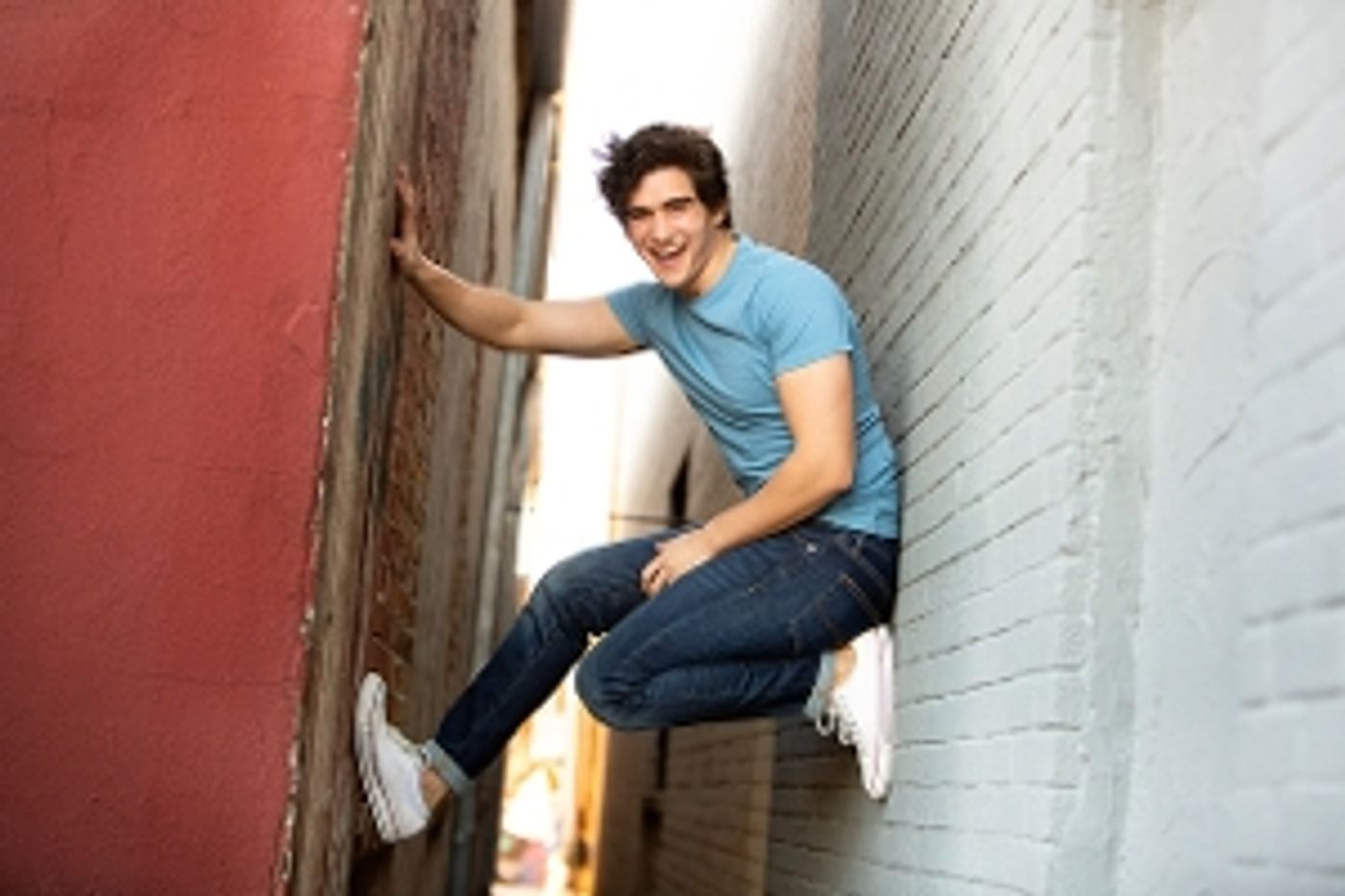 Interview: Spotlight On Artist and Performer Gonzalo Aburto de la Fuente  Image