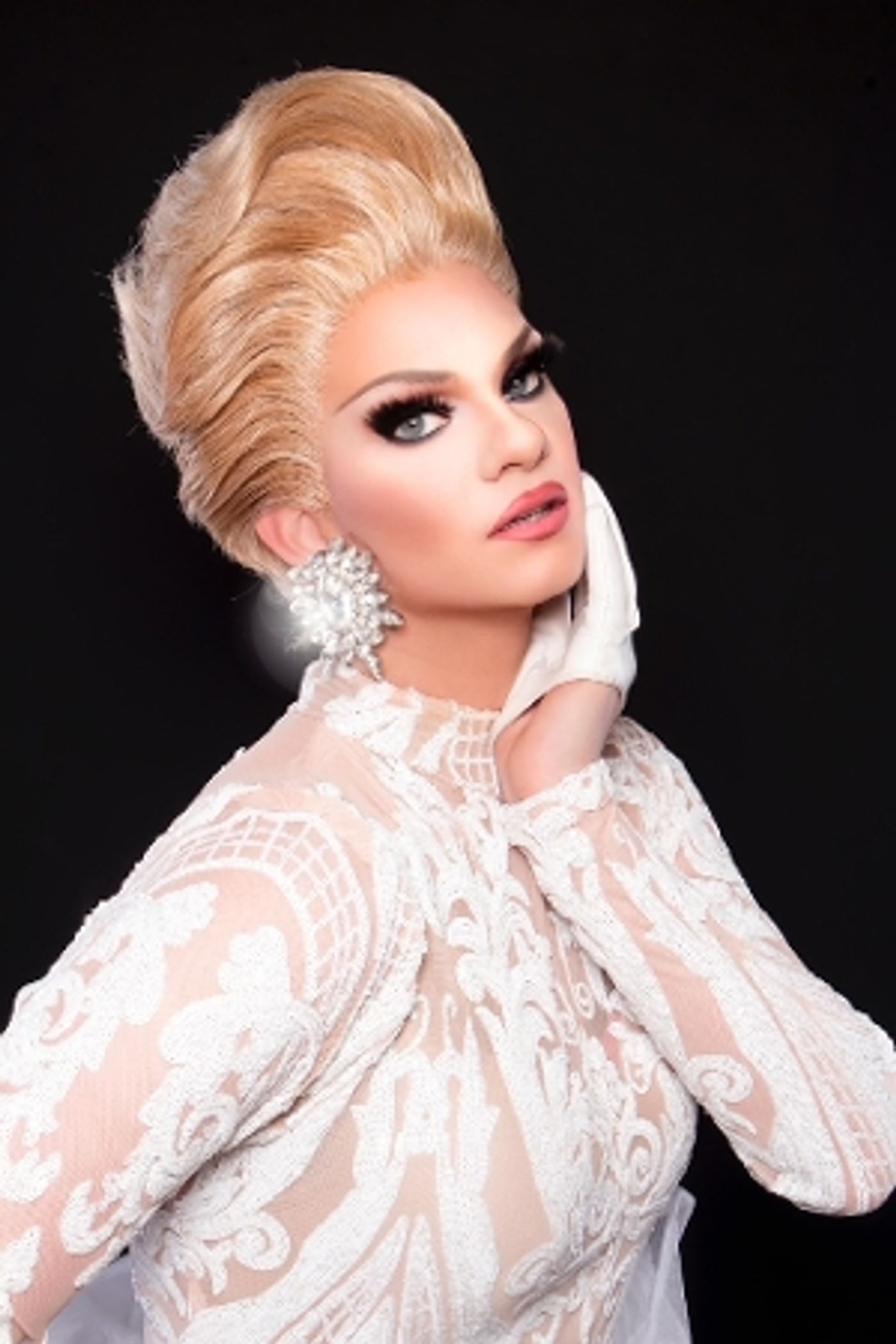 Interview: Elliott With 2 T's of GUESS WHO'S COMING TO DINNER WITH ELLIOTT WITH 2 T'S at Roxy's Cabaret  Image