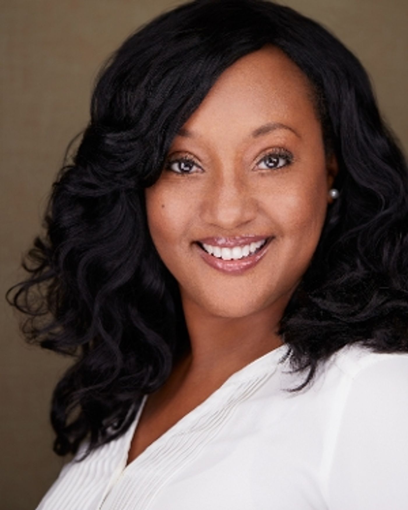 Interview: Tiffany Cooper of THE PROM at Chanhassen Dinner Theatres  Image