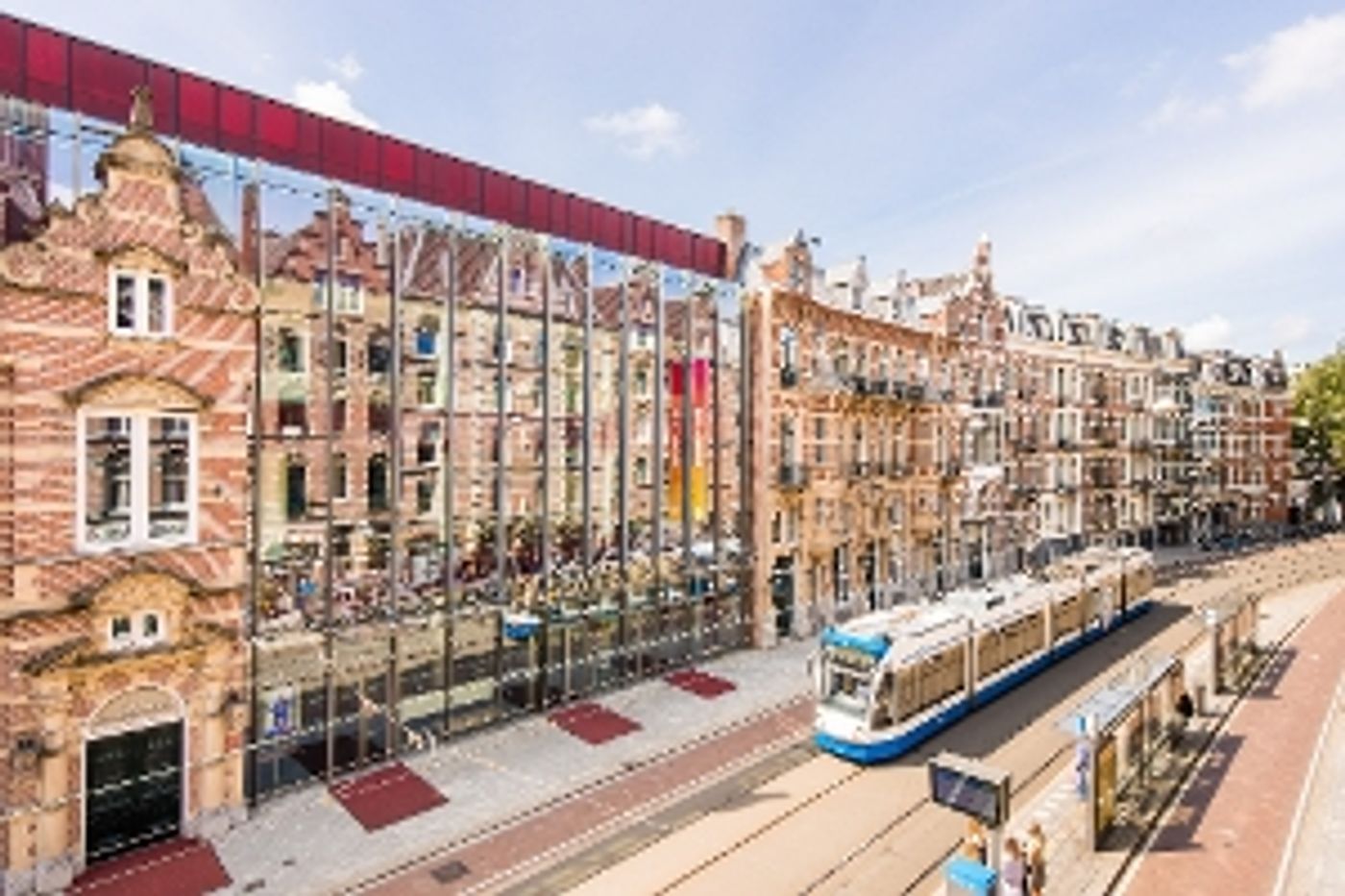 Feature: DELAMAR TRAKTEERT OP 12,5 JAAR GRATIS THEATER!  Image