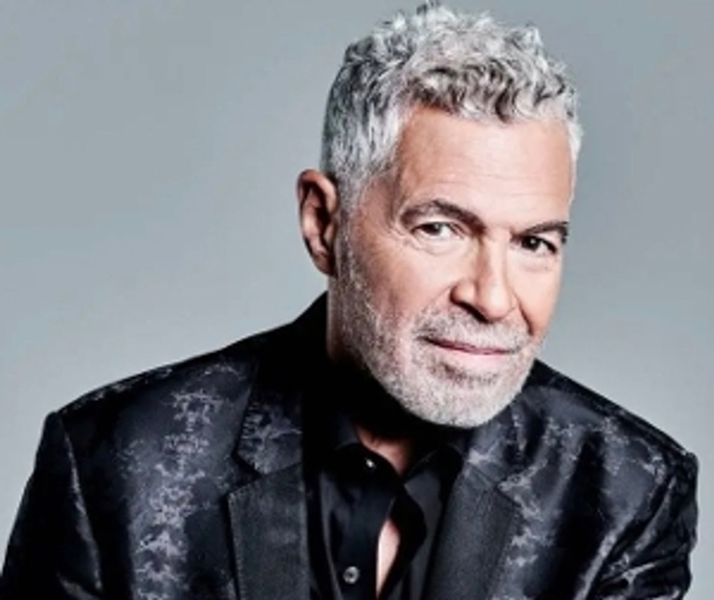 Interview: Clint Holmes of BETWEEN THE MOON AND NEW YORK CITY at 54 Below  Image