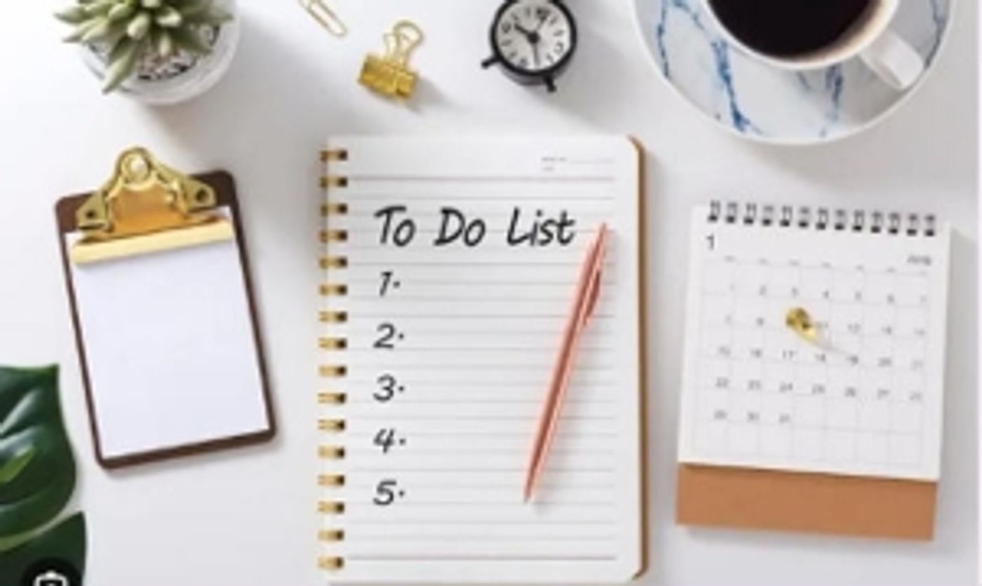 Student Blog: How I Balance School and Theater  Image