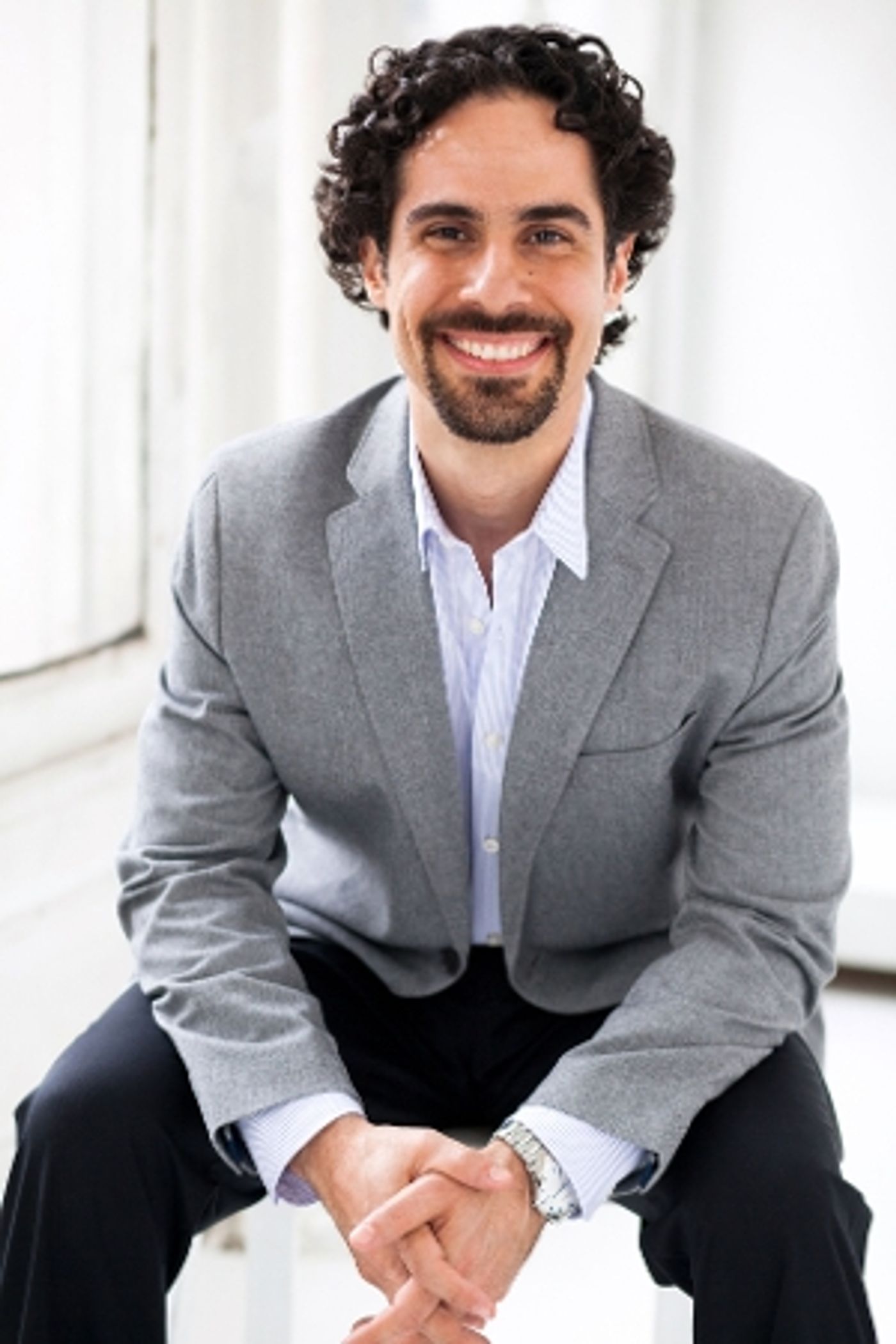 Interview: Alex Lacamoire Talks Working with Sting on MESSAGE IN A BOTTLE  Image