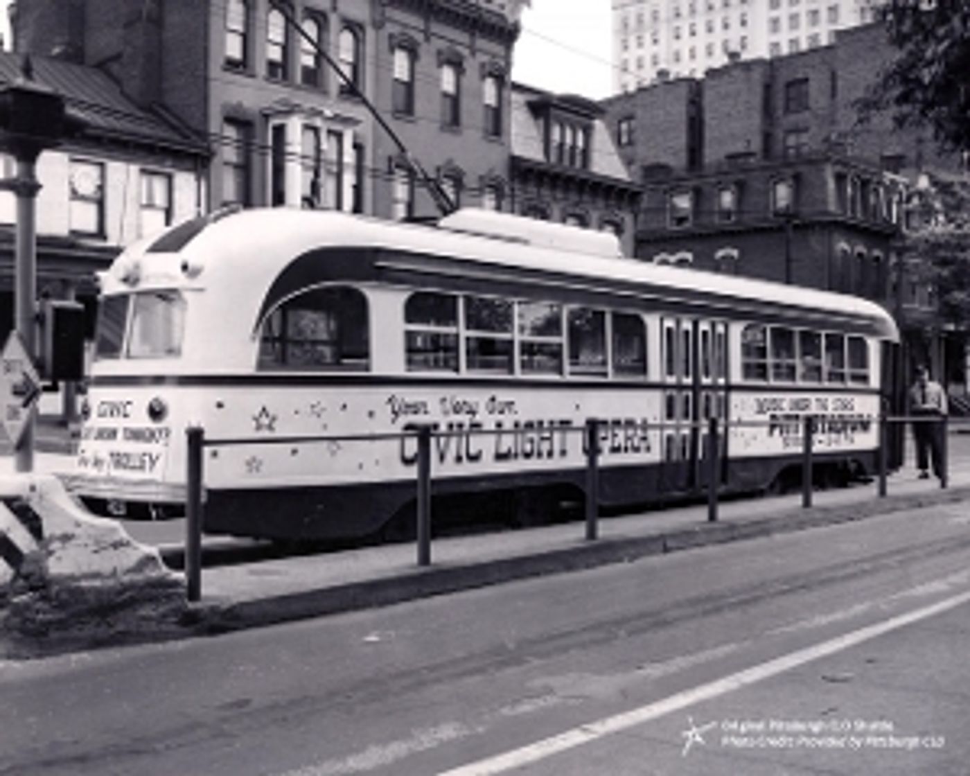 Interview: Mark Fleischer Talks Taking Down Audience Barriers at Pittsburgh CLO  Image