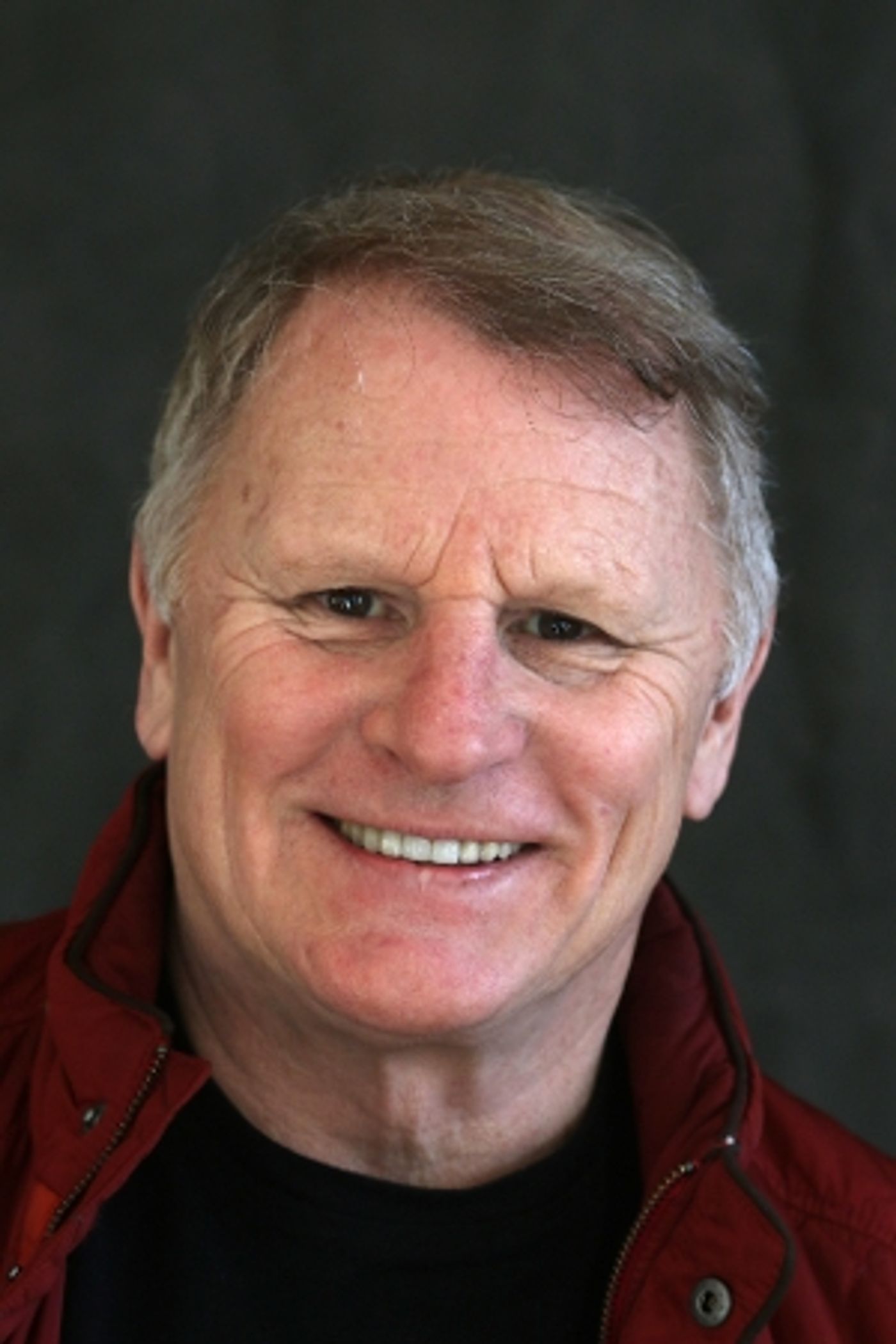 Interview: Gordon Clapp talks ROBERT FROST: THIS VERSE BUSINESS  Image