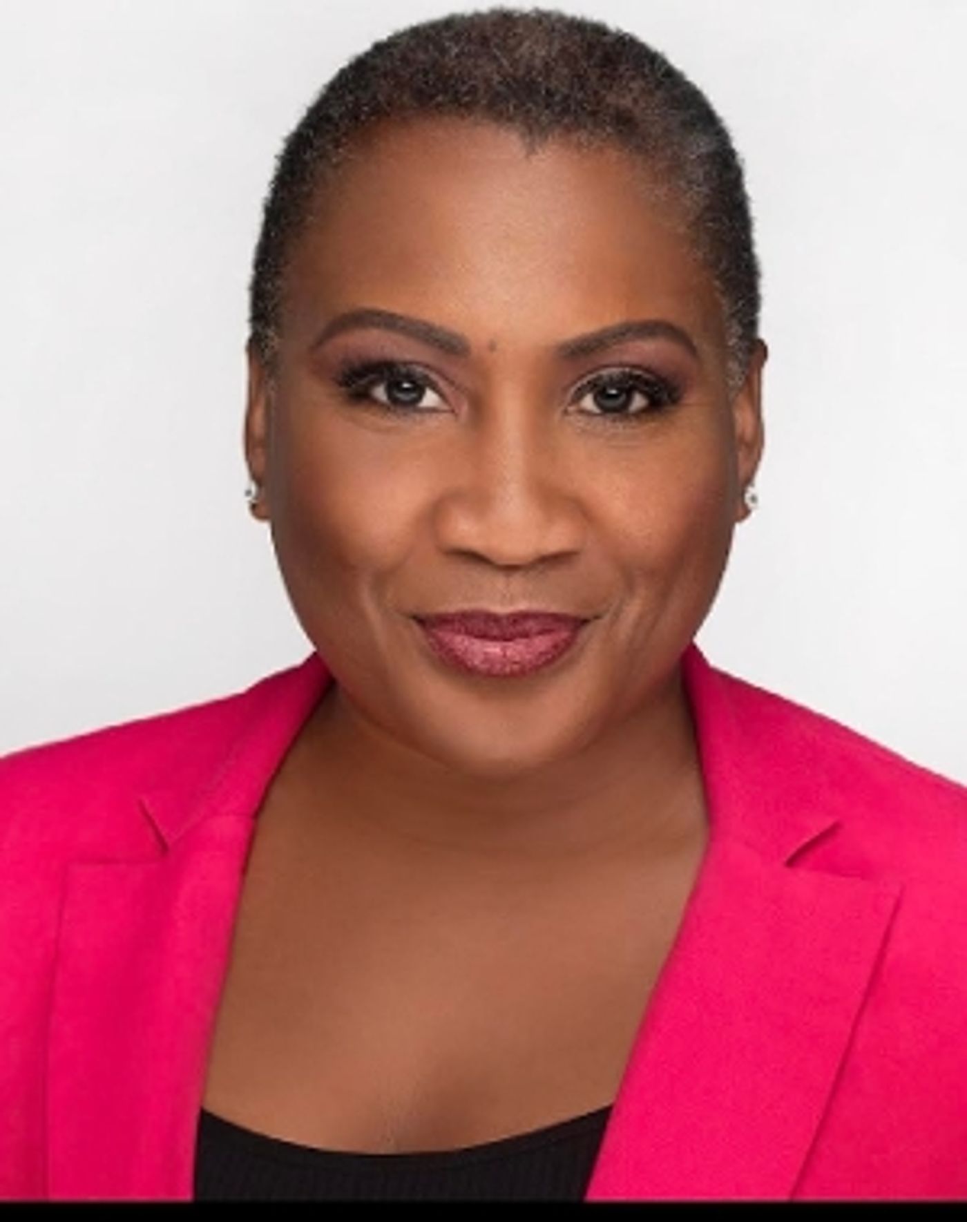 Interview: A Look at Motherhood in TINA: THE TINA TURNER MUSICAL with Roz White  Image