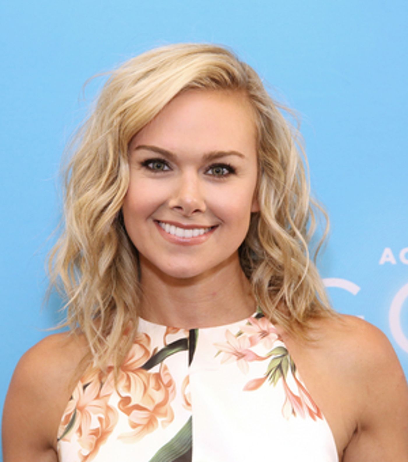 Laura Bell Bundy Cast in Recurring Role on NBC's PERFECT HARMONY  Image