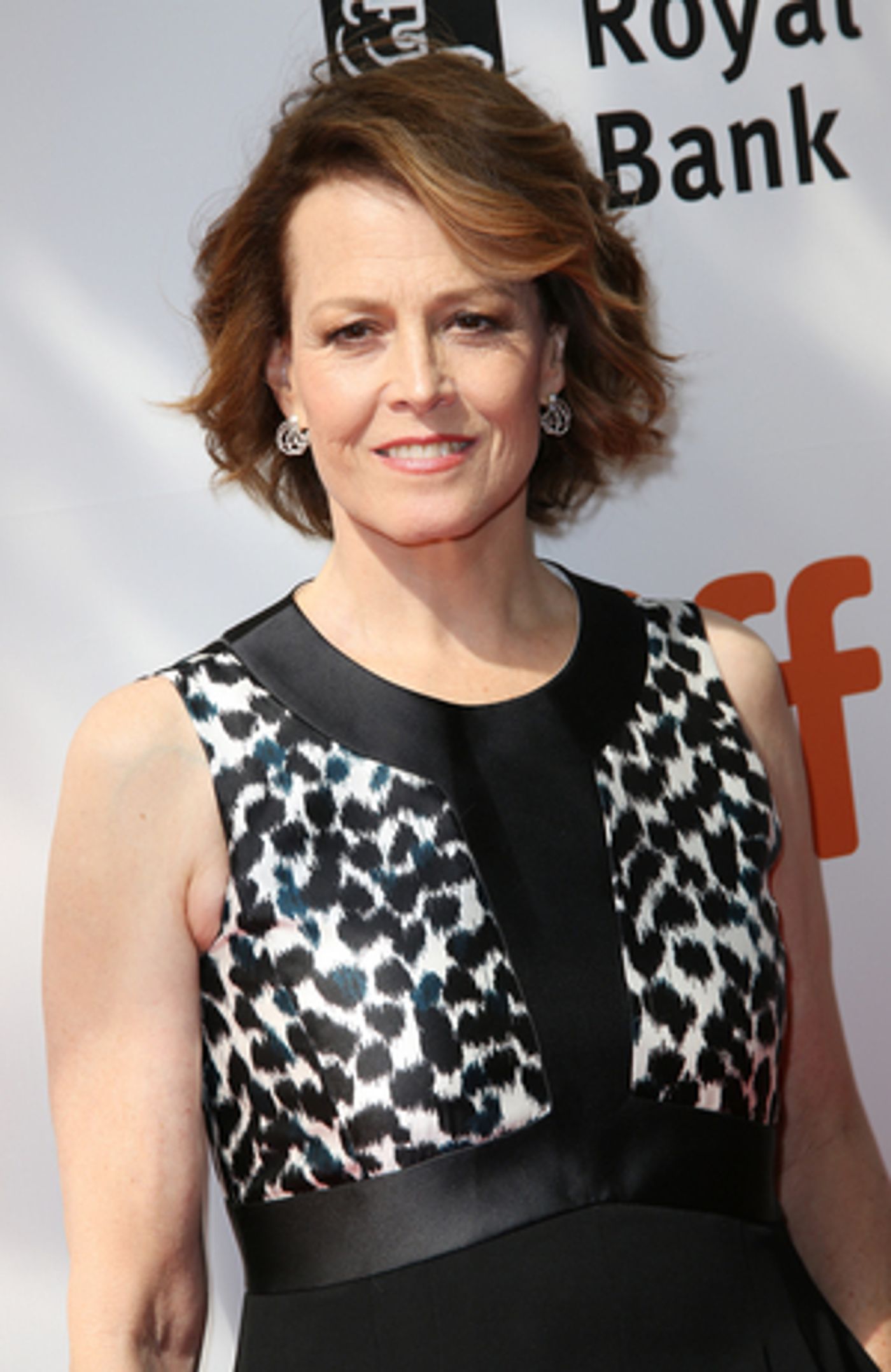 THE-GOOD-HOUSE-Taps-Sigourney-Weaver-Kevin-Kline-to-Star-20010101 THE GOOD HOUSE Taps Sigourney Weaver & Kevin Kline to Star Image