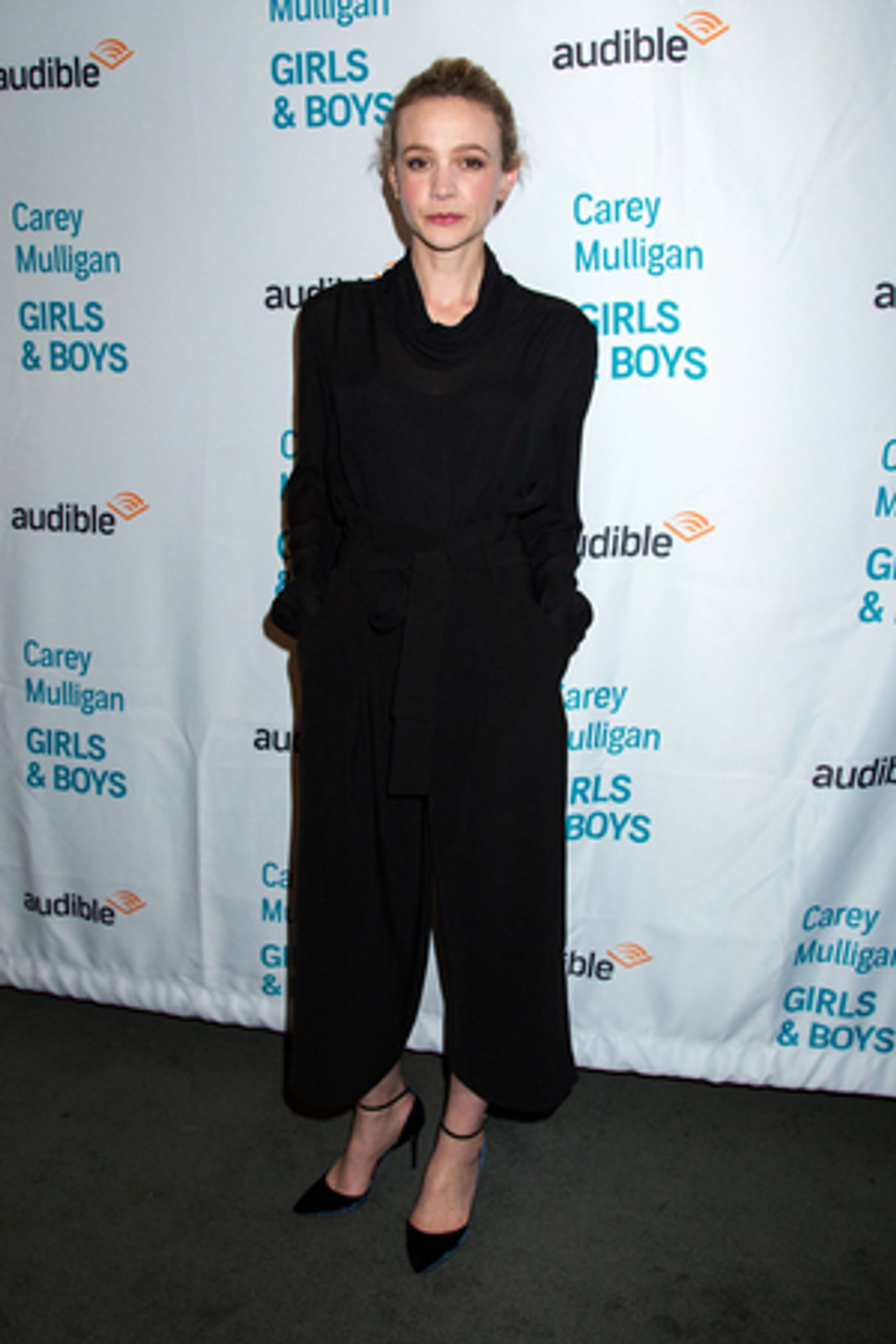 Carey Mulligan, Ralph Fiennes, Lily James, and Johnny Flynn Will Star in Netflix's THE DIG Carey Mulligan, Ralph Fiennes, Lily James, and Johnny Flynn Will Star in Netflix's THE DIG Image