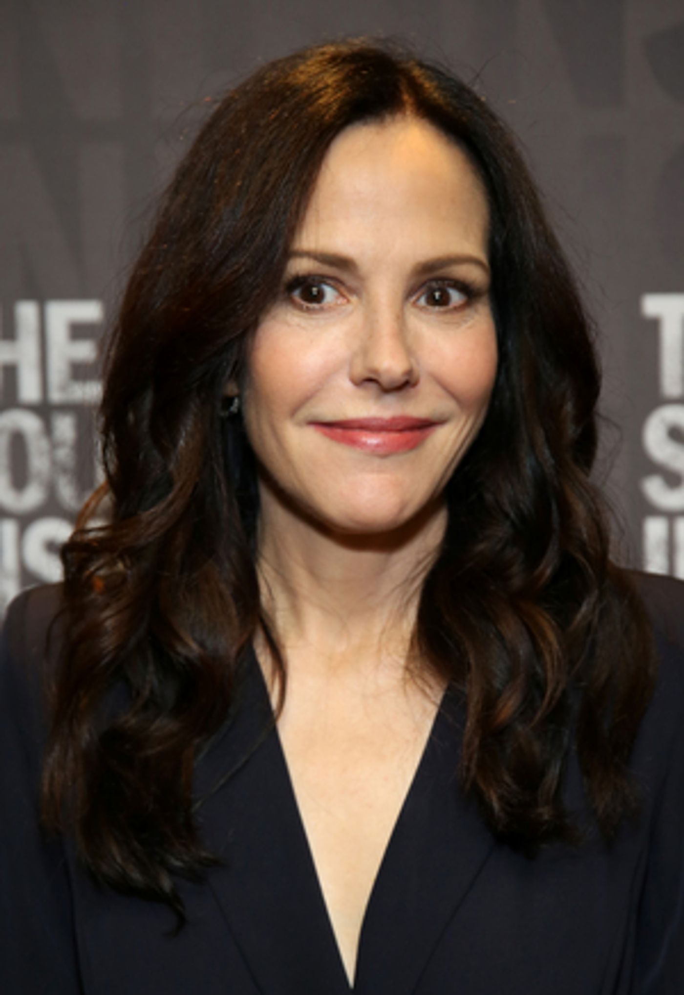 Mary-Louise-Parker-Will-Lead-WEEDS-Sequel-Series-20191107 Mary-Louise Parker Will Lead WEEDS Sequel Series Image