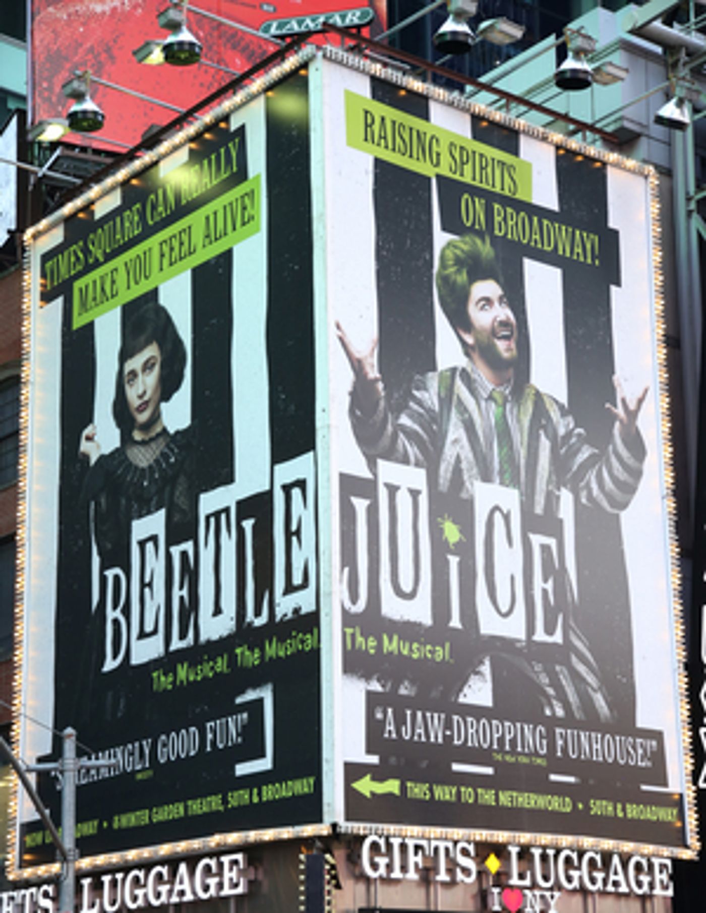 Inside Broadway Will Offer 2,000 NYC Students an Exclusive, Behind-the-Scenes Look at Broadway's BEETLEJUICE Inside Broadway Will Offer 2,000 NYC Students an Exclusive, Behind-the-Scenes Look at Broadway's BEETLEJUICE Image