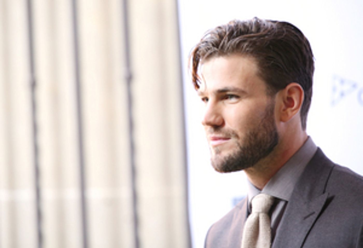 FX and Hulu's THE OLD MAN Adds Austin Stowell to Cast  Image