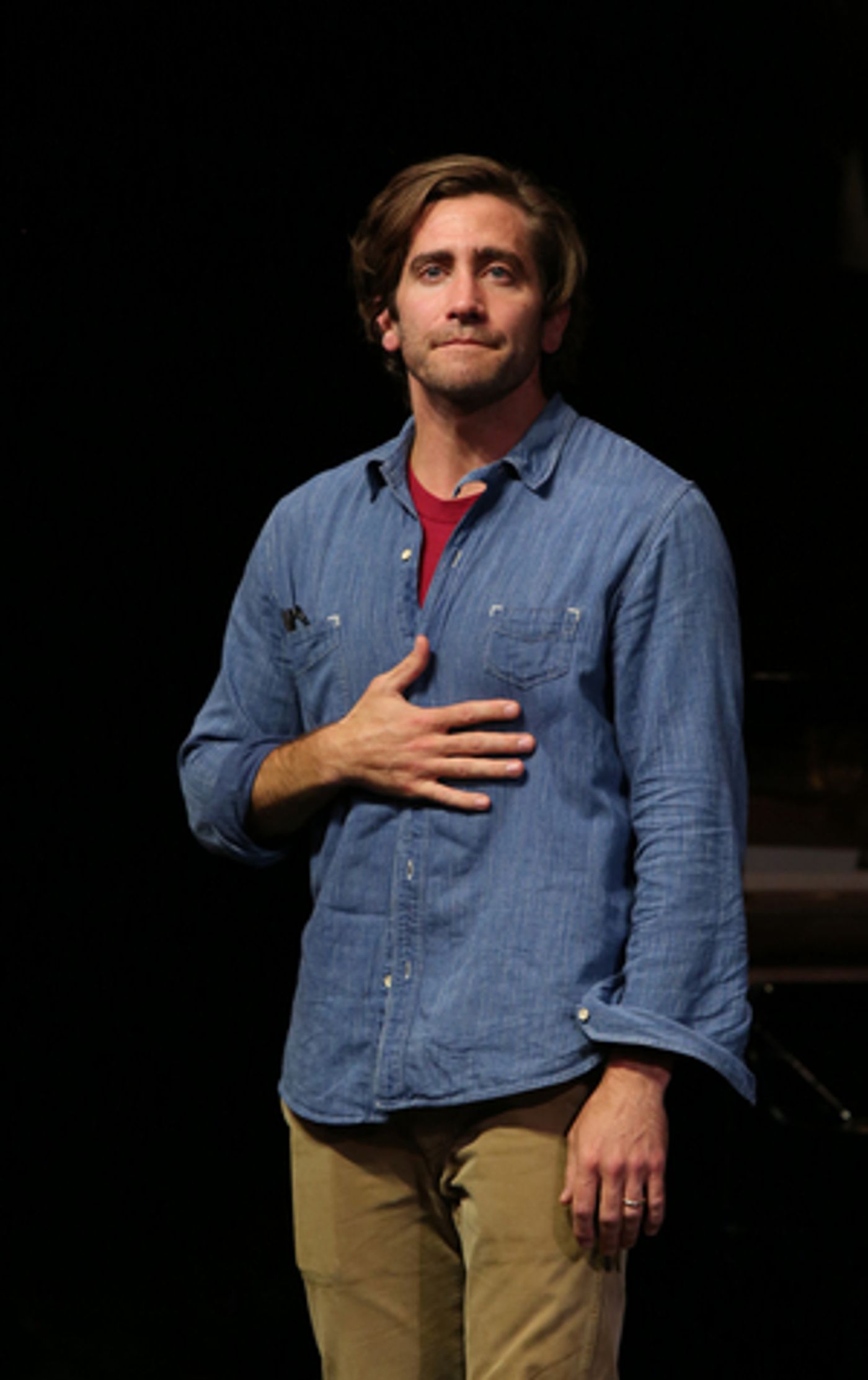 Jake Gyllenhaal To Produce And Star In FUN HOME Film Adaptation; Sam Gold To Direct  Image