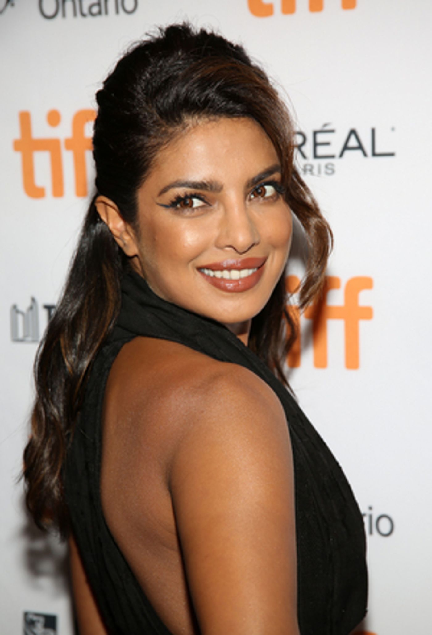 THE MATRIX Sequel Taps Priyanka Chopra Jonas to Star THE MATRIX Sequel Taps Priyanka Chopra Jonas to Star Image