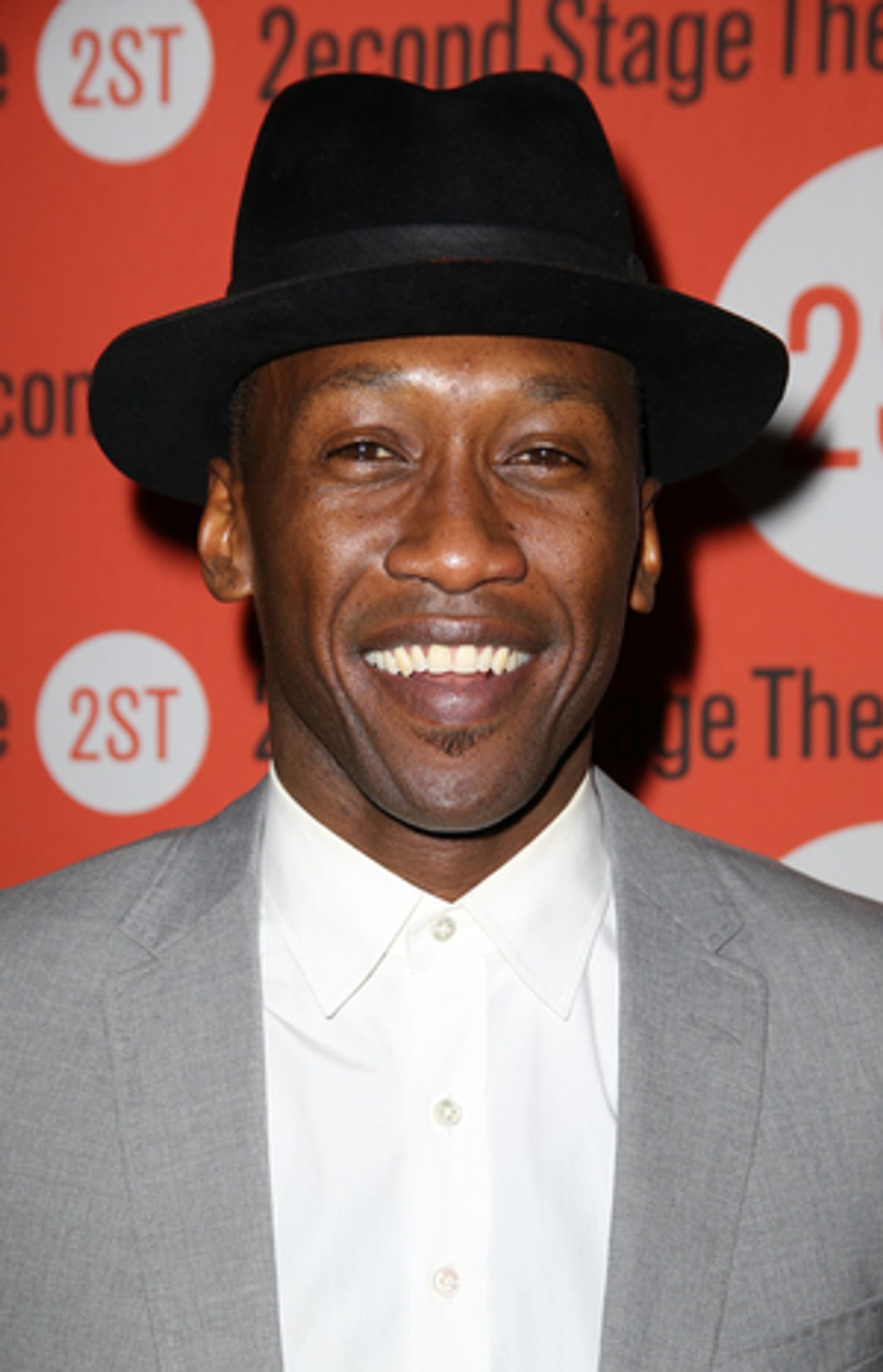 Apple Announces New Film SWAN SONG With Mahershala Ali  Image