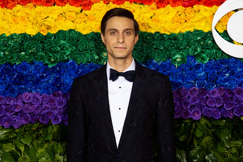 Gideon Glick Joins Cast of THE OTHER TWO on Comedy Central Image