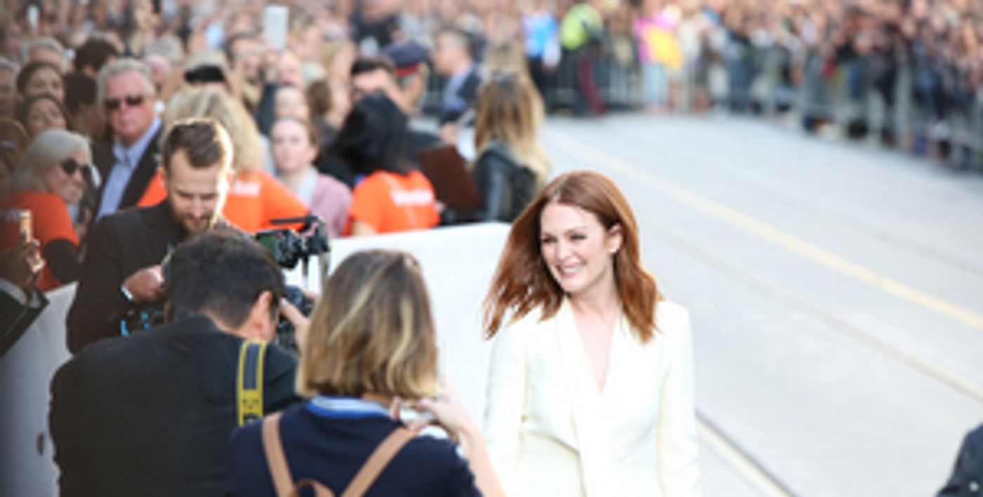 Breaking: Julianne Moore Joins Cast of DEAR EVAN HANSEN Movie Breaking: Julianne Moore Joins Cast of DEAR EVAN HANSEN Movie Image