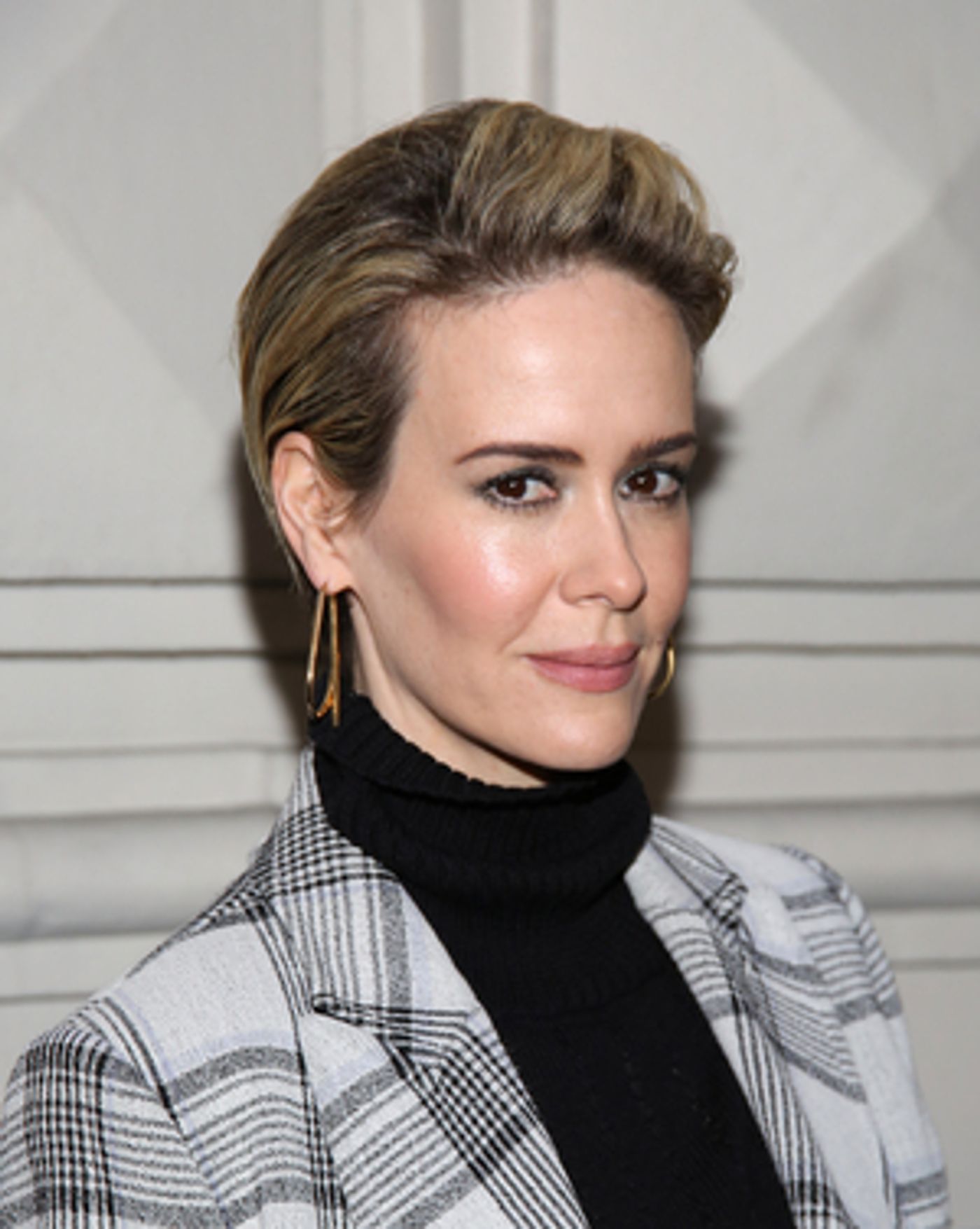 RUN, Starring Sarah Paulson, Premieres Nov. 20 on Hulu RUN, Starring Sarah Paulson, Premieres Nov. 20 on Hulu Image