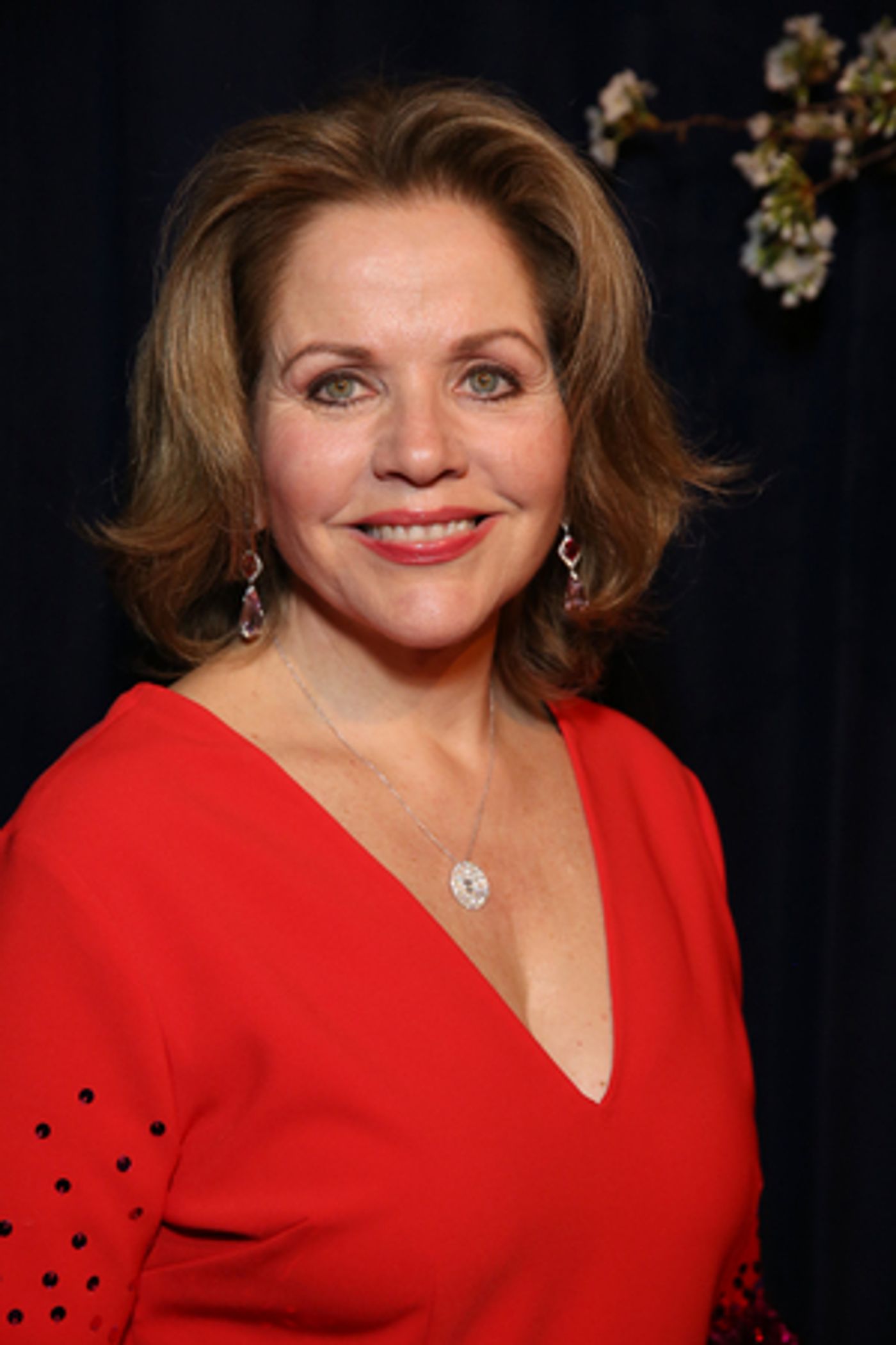 Renée Fleming, Audra McDonald and More Featured in UNITED IN SONG: CELEBRATING THE RESILIENCE OF AMERICA Renée Fleming, Audra McDonald and More Featured in UNITED IN SONG: CELEBRATING THE RESILIENCE OF AMERICA Image